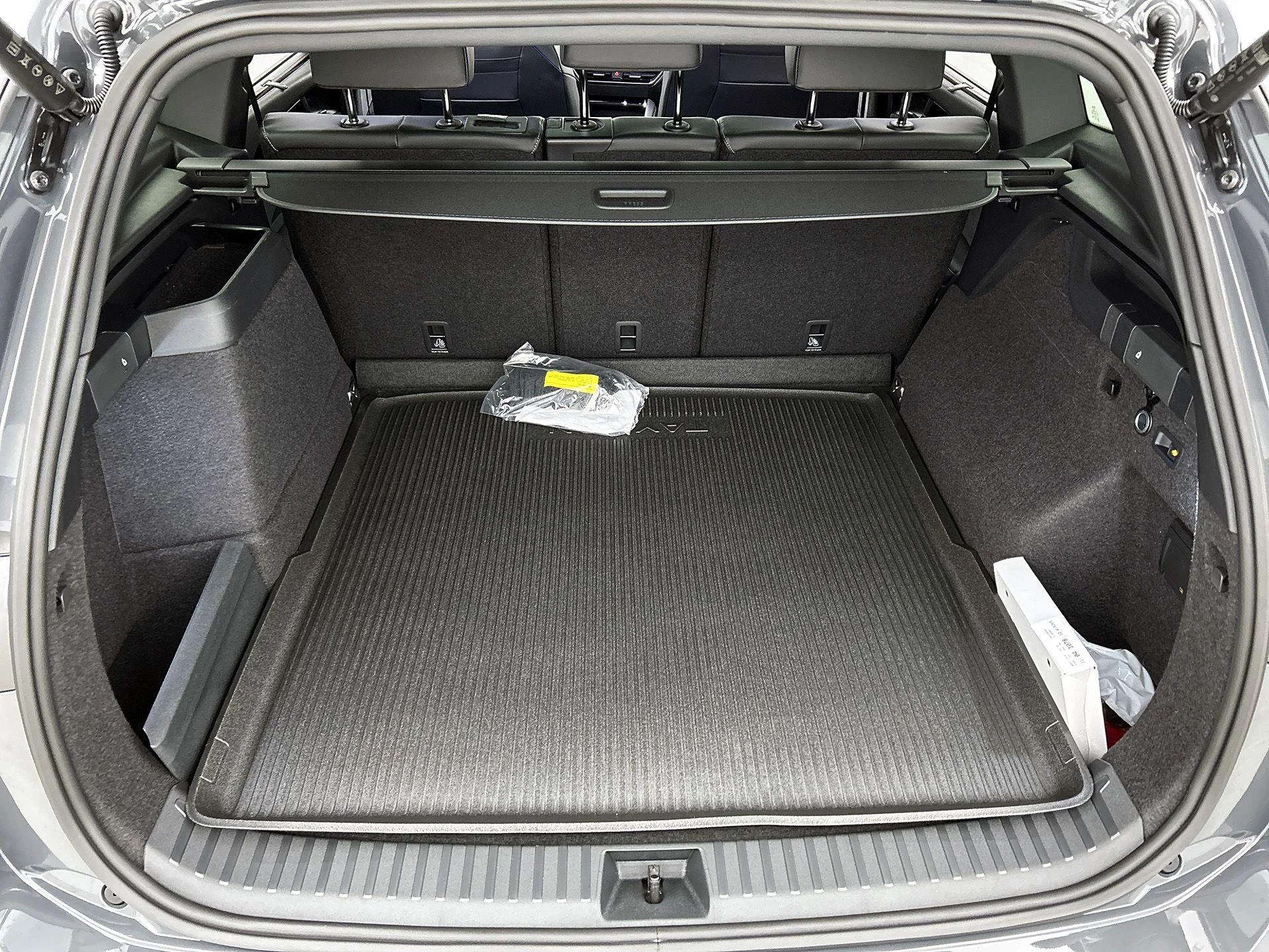 Volkswagen Tayron 1.5 eHybrid R-Line Edition