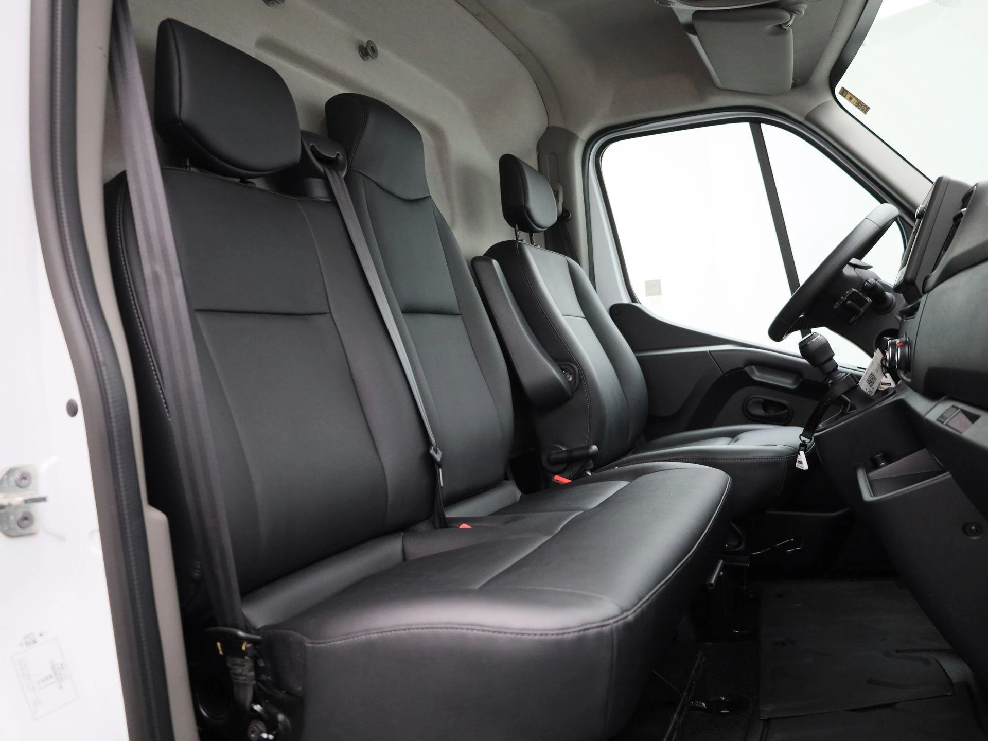 Renault Master T35 2.3 dCi 135 L3H2 Comfort