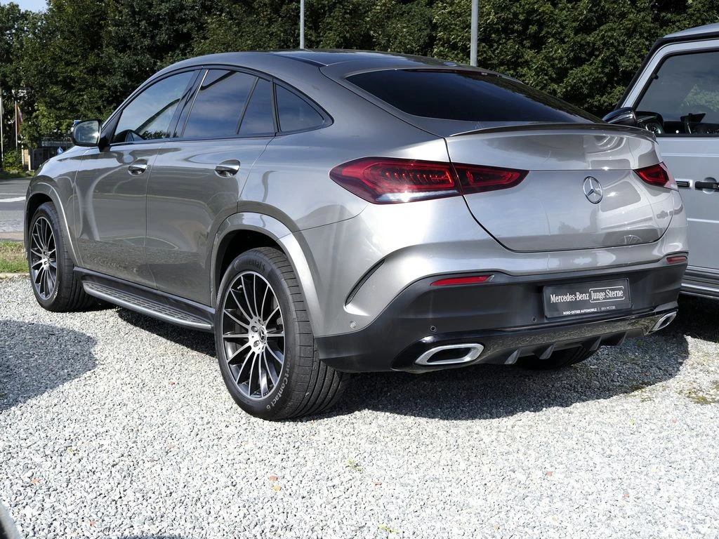 Mercedes-Benz-GLE 400 d-image-5