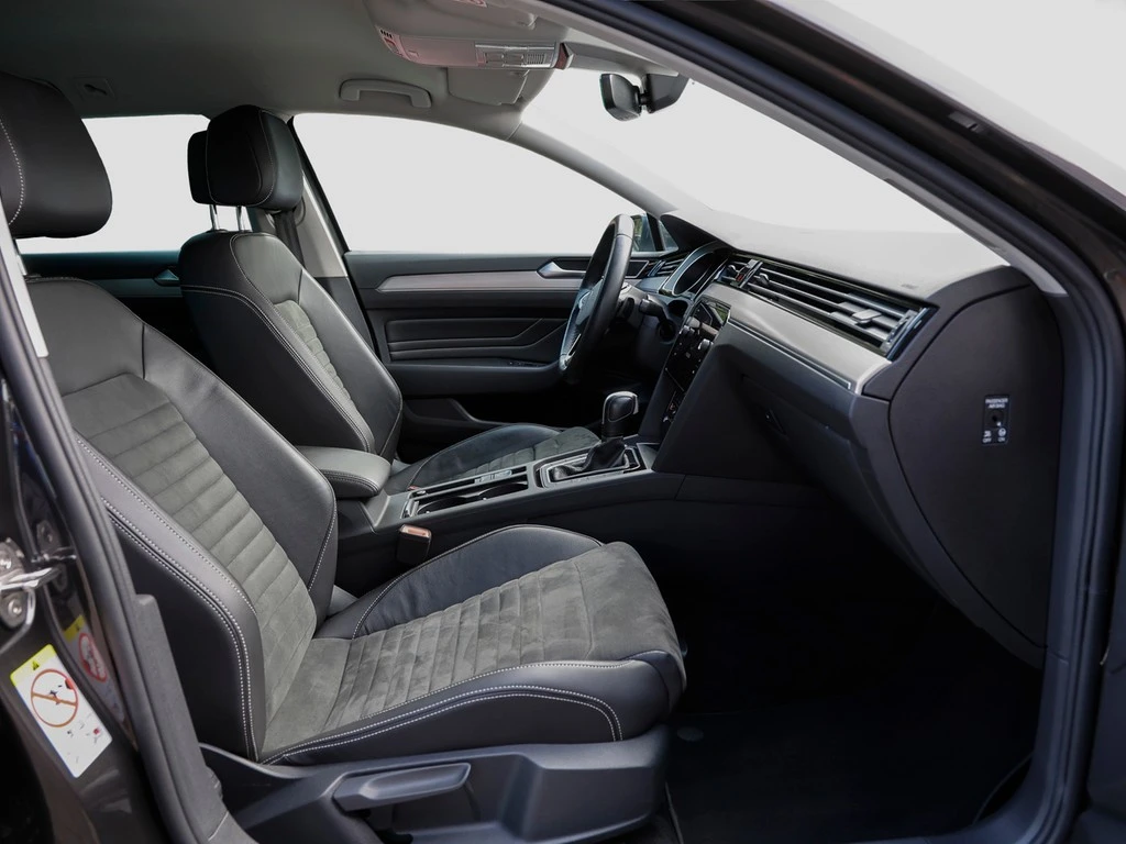 Volkswagen-Passat-image-6
