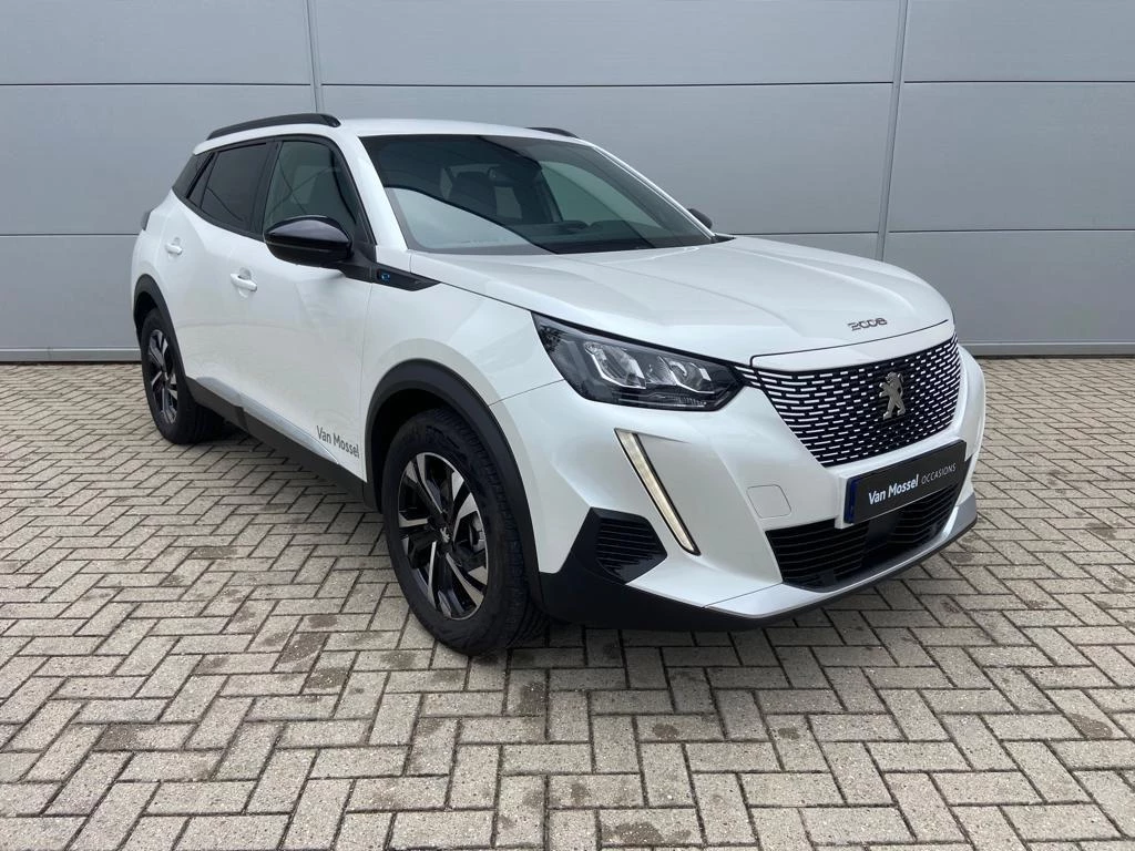 Peugeot-e-2008-image-3