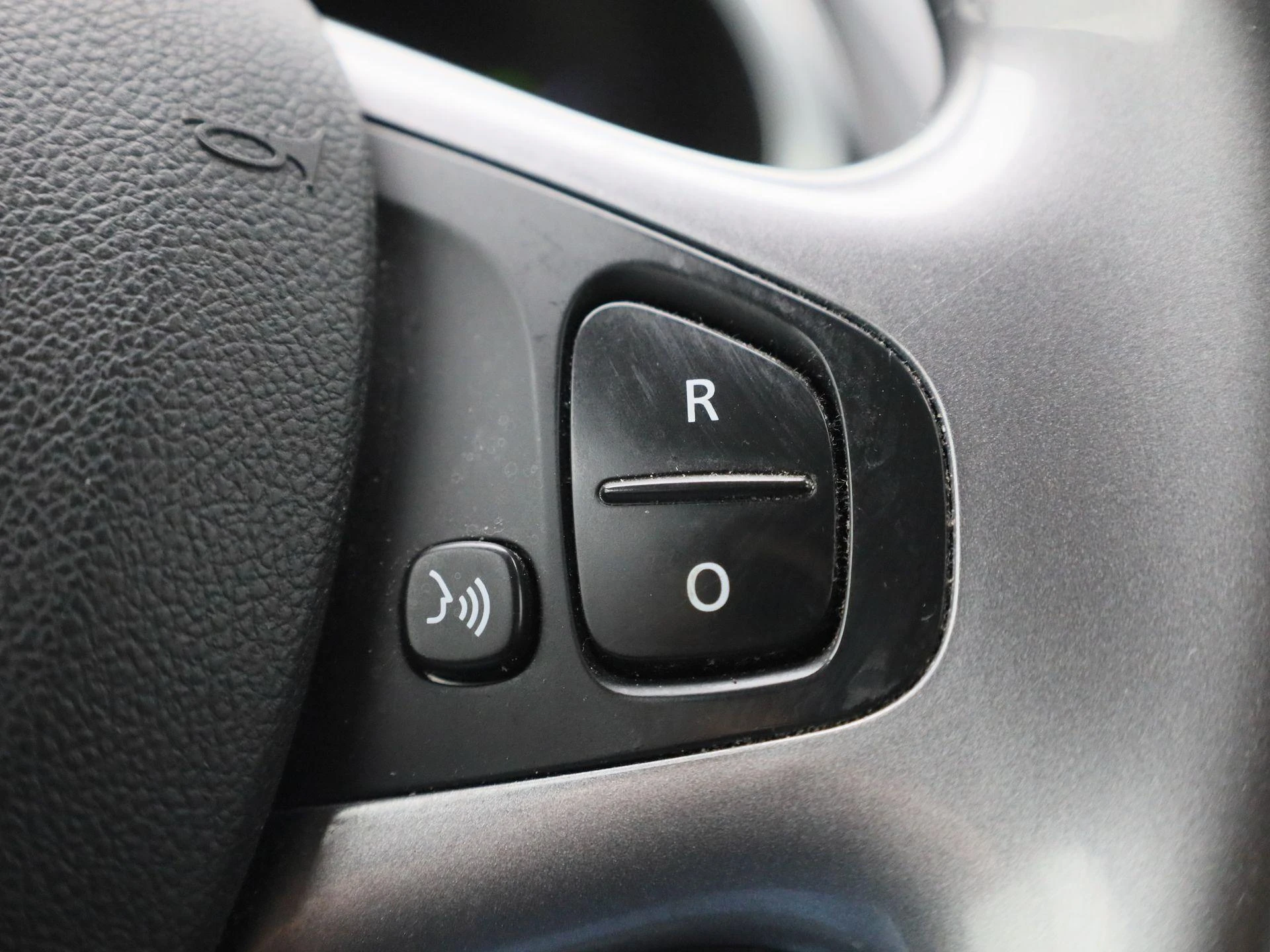 Renault-Clio-image-22