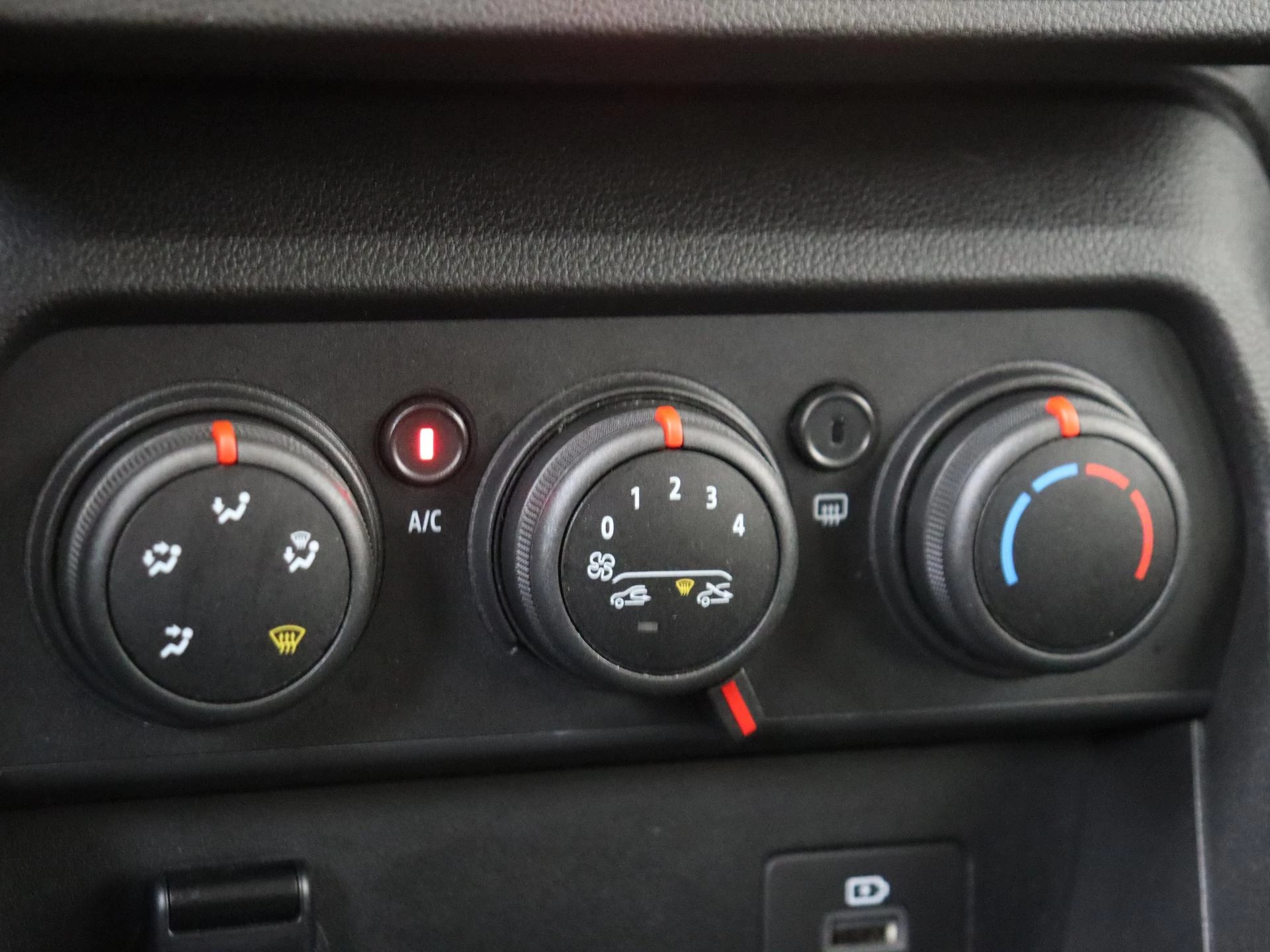 Dacia-Sandero-image-18