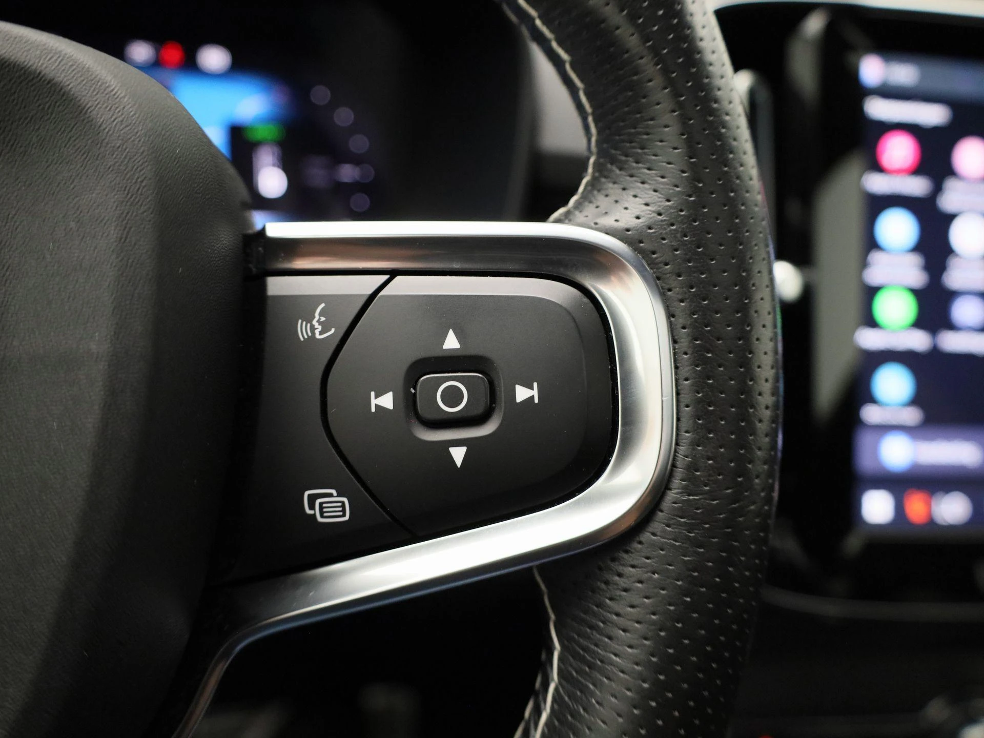Volvo-XC40-image-18