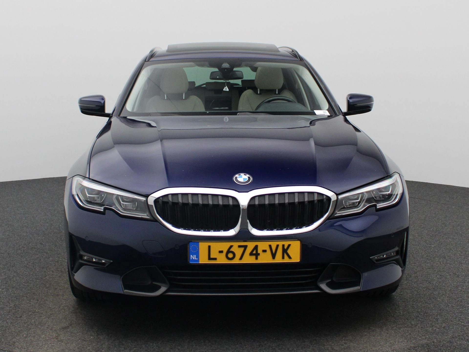 BMW-3 Serie-image-4