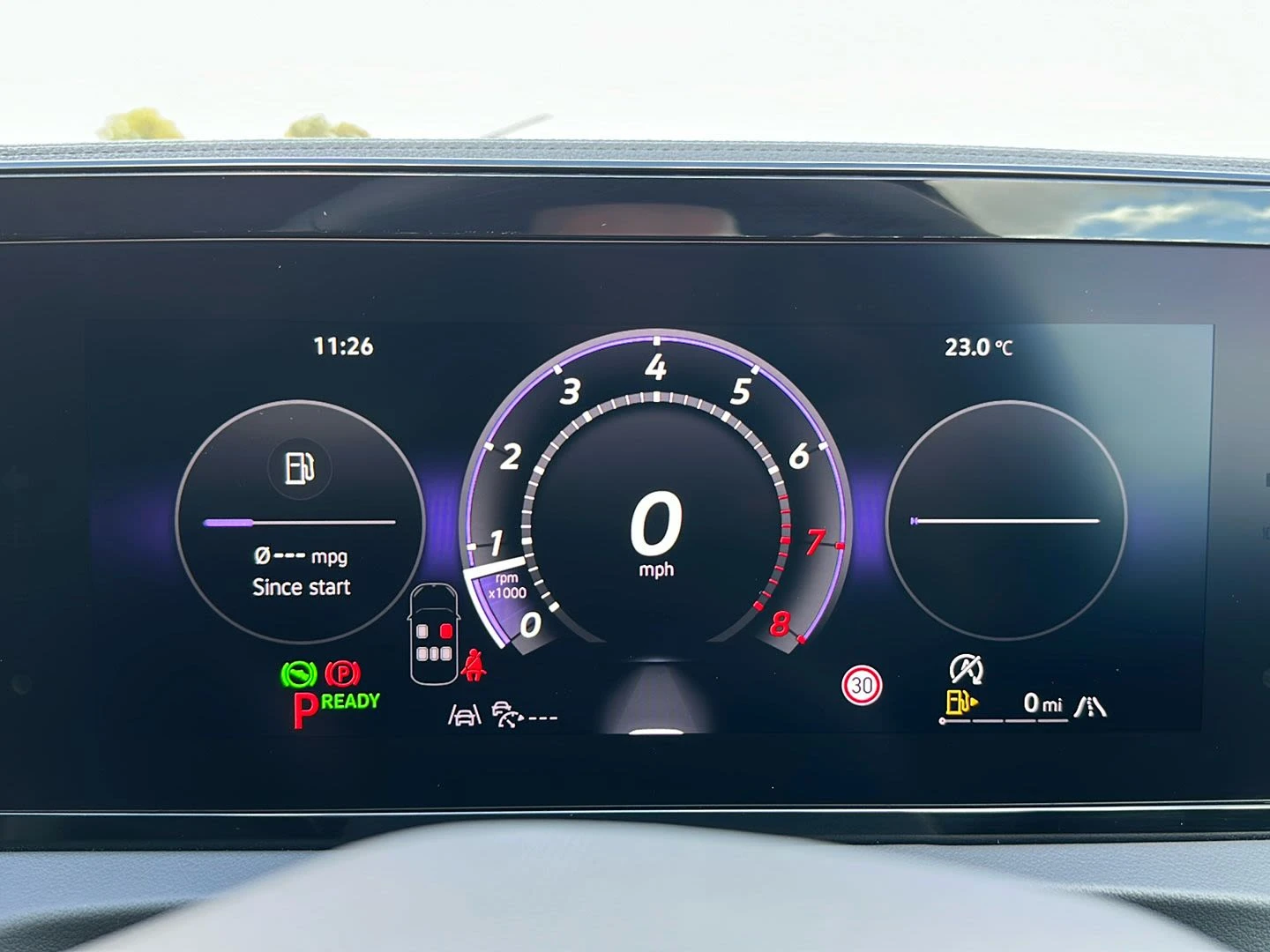 Volkswagen-Tiguan-image-12