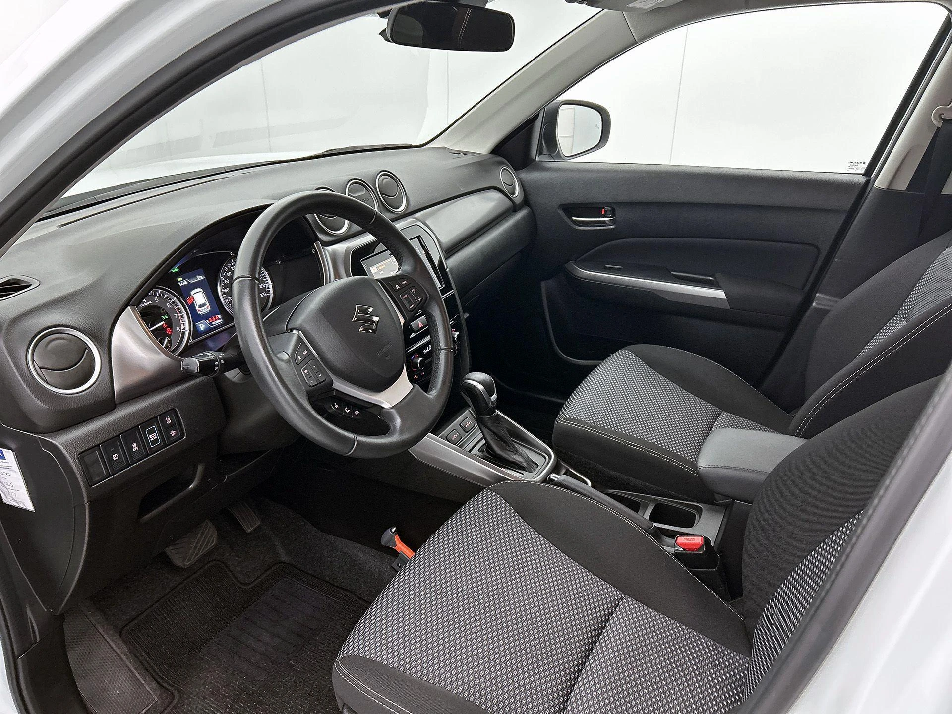 Suzuki-Vitara-image-20