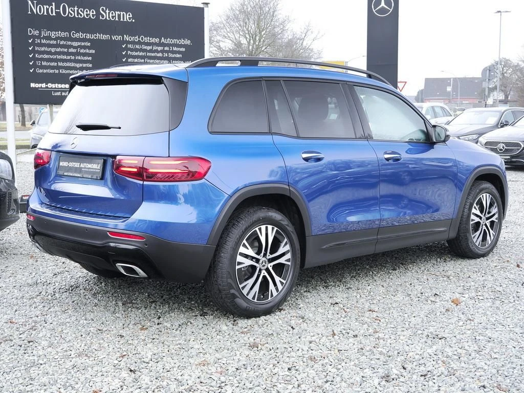 Mercedes-Benz-GLB 200 d-image-4