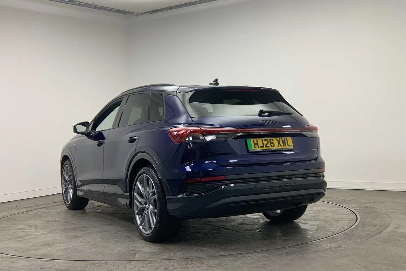 Audi-Q4 e-tron-image-2