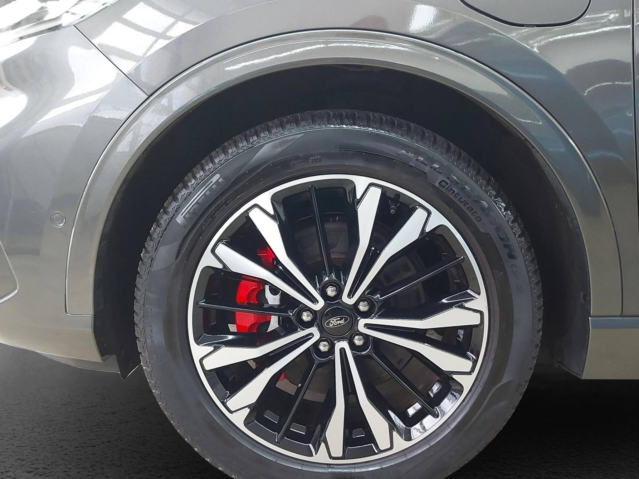 Ford-Kuga-image-8