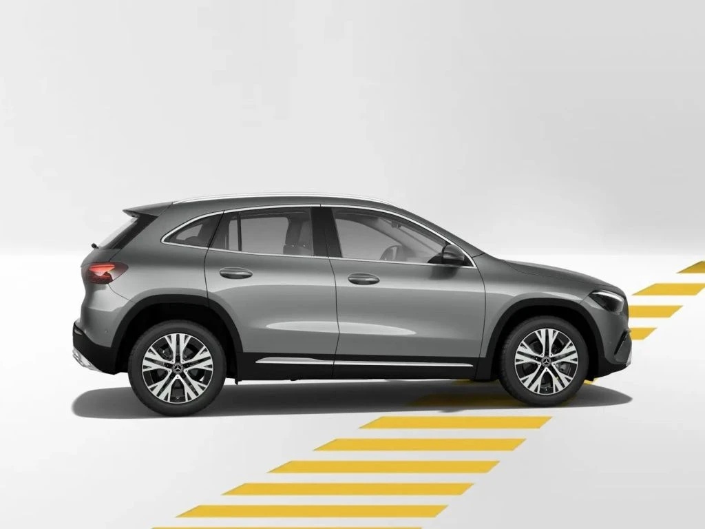 Mercedes-Benz-GLA 200-image-7