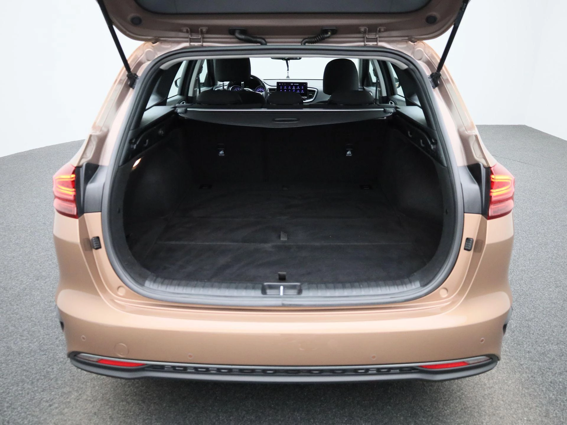 Kia-Ceed Sportswagon-image-10