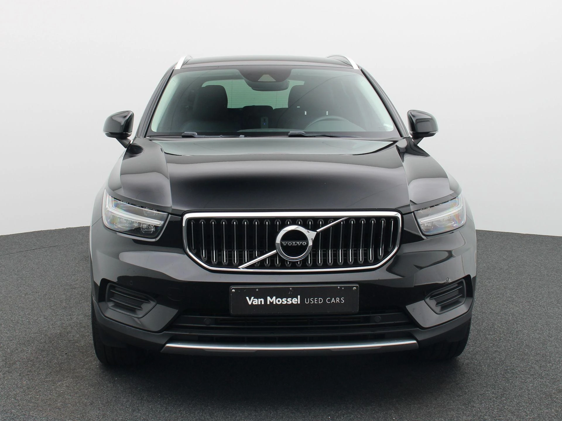 Volvo-XC40-image-0