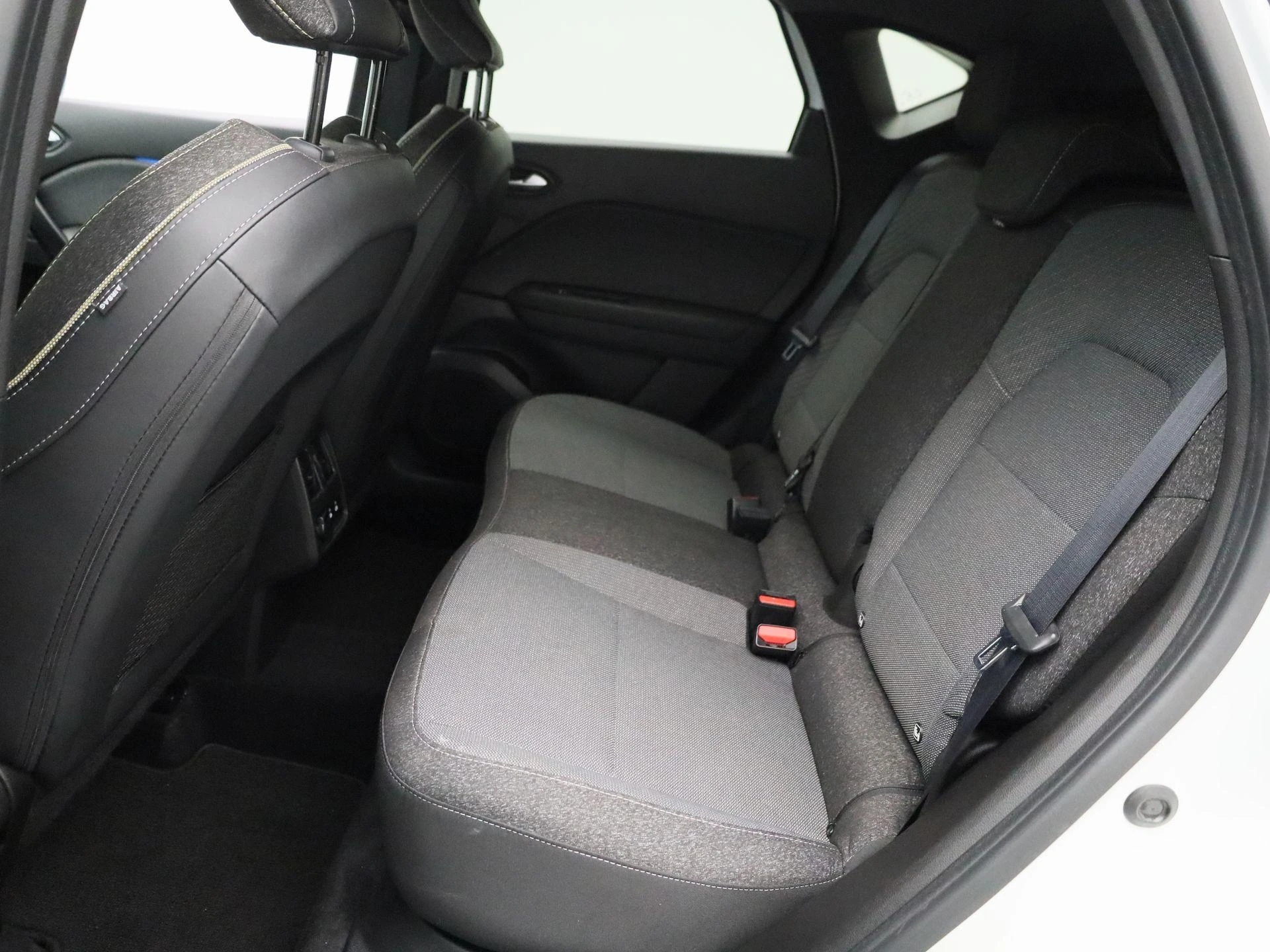 Renault-Captur-image-10