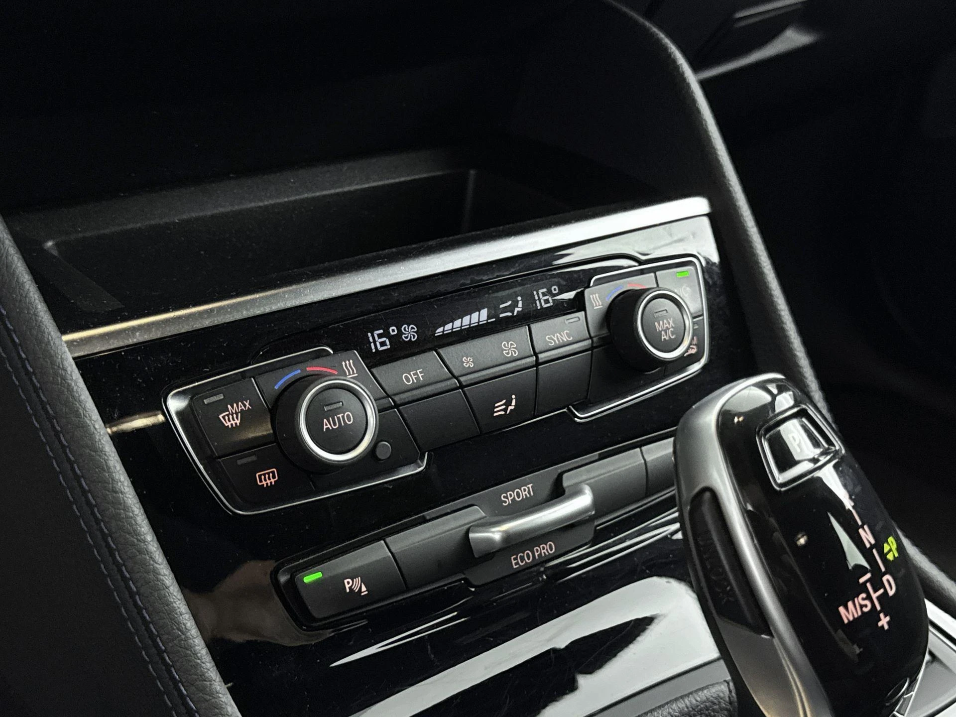 BMW-2 Serie-image-22