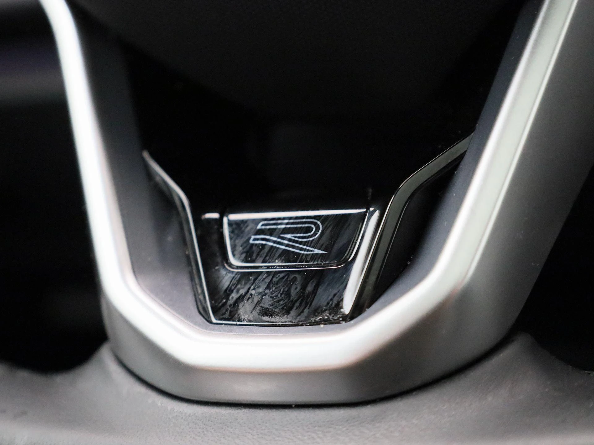 Volkswagen-Tiguan-image-34