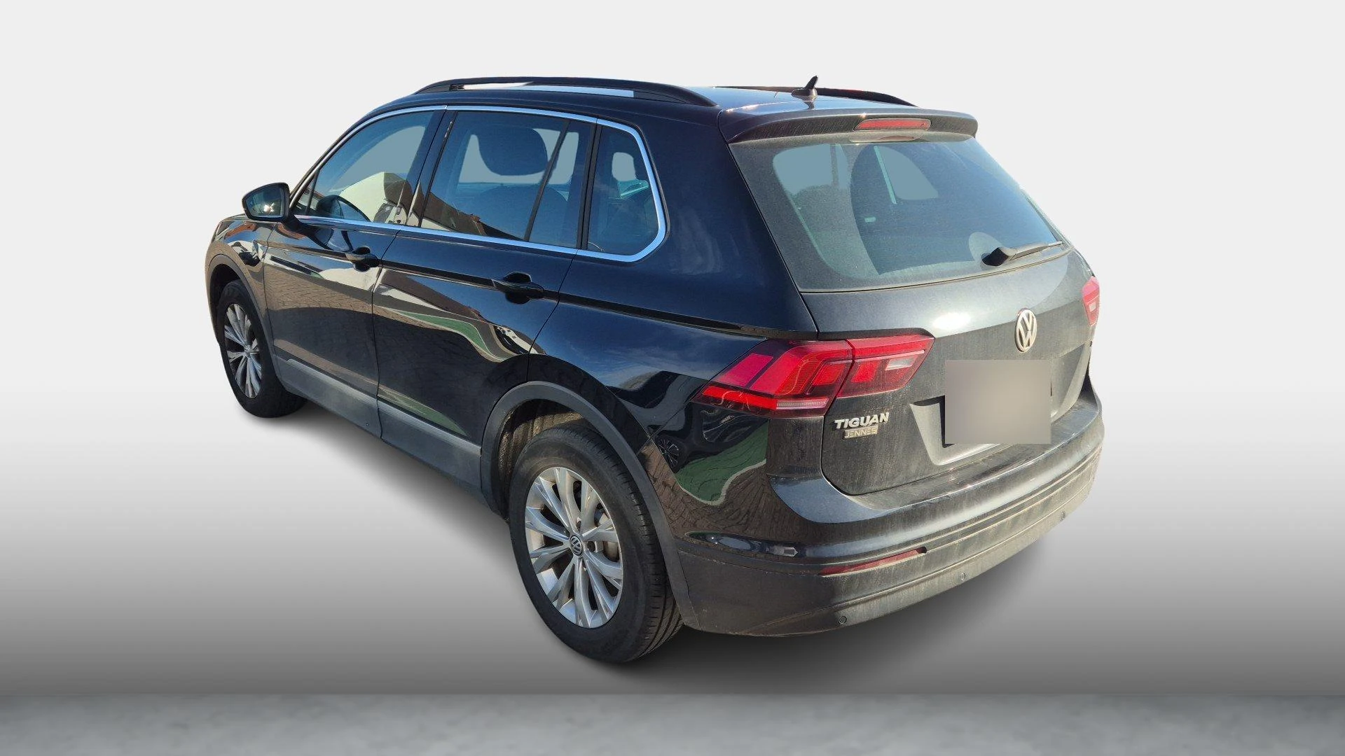 Volkswagen-Tiguan-image-3