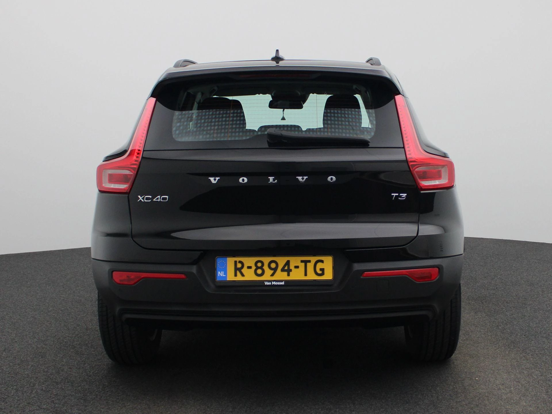 Volvo-XC40-image-4