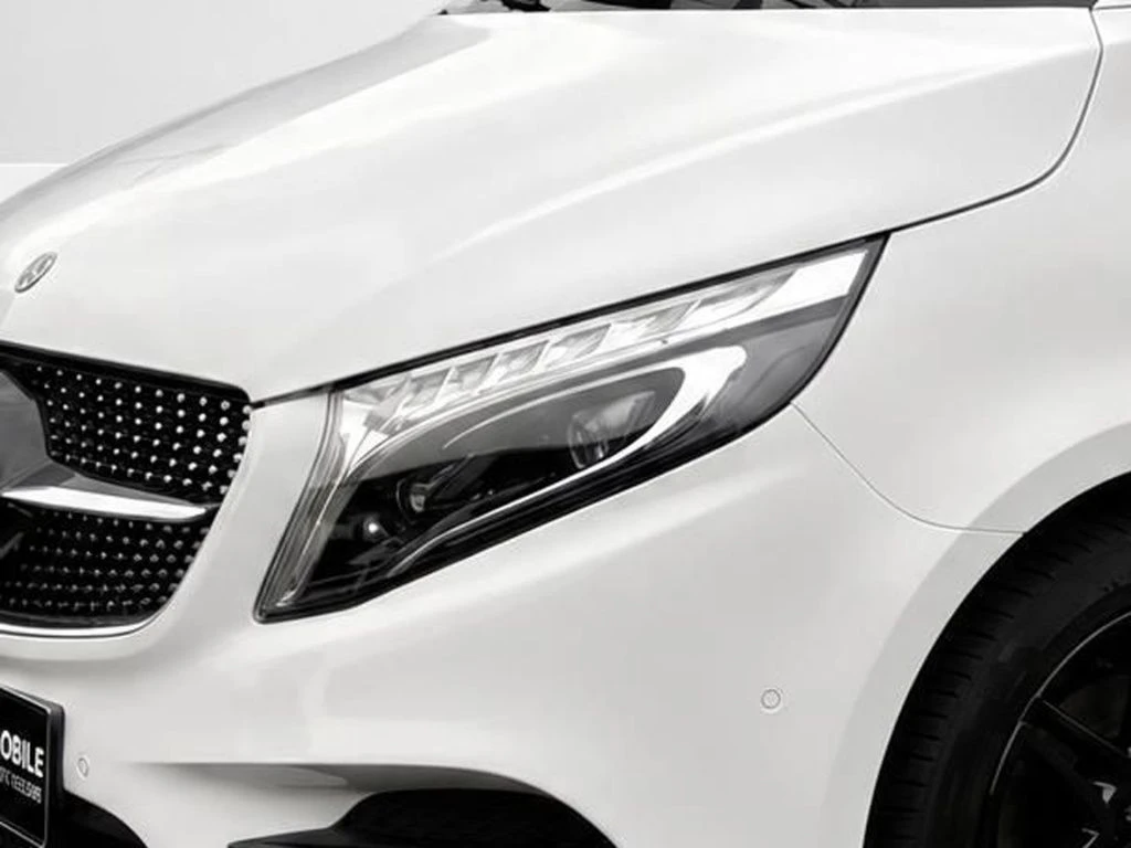 Mercedes-Benz-V-Klasse 300 d-image-4