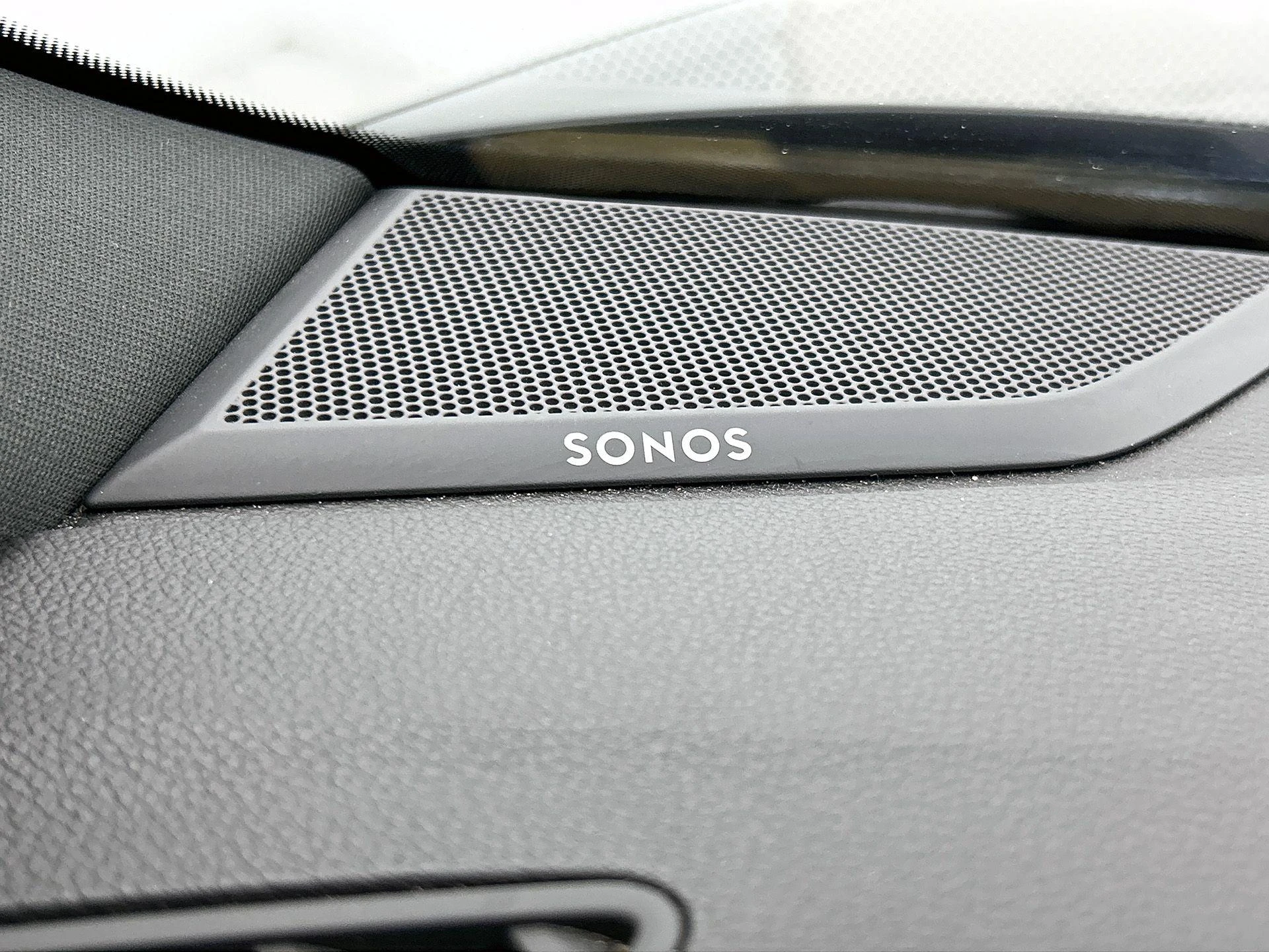 Audi-Q3-image-14