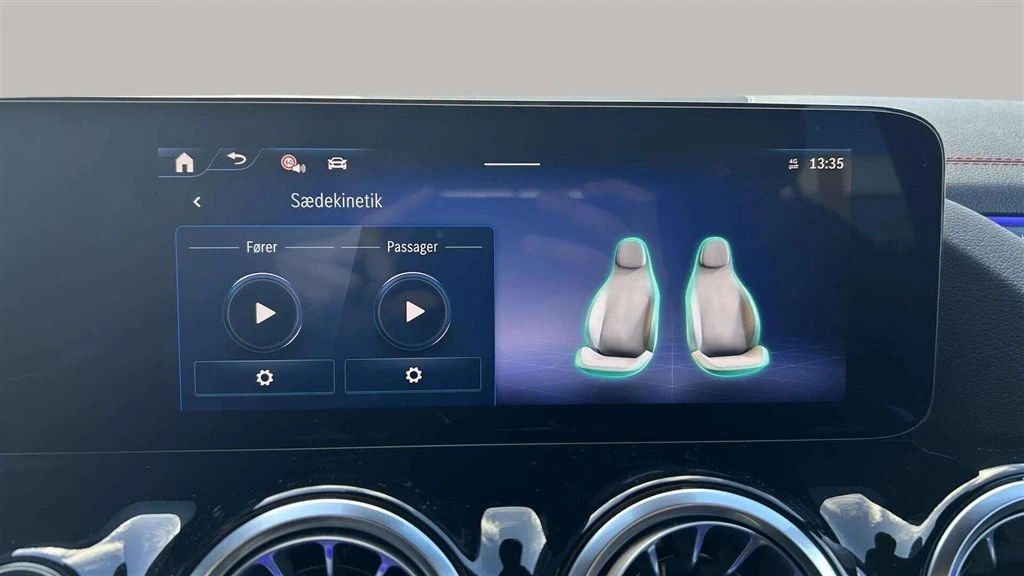 Mercedes-Benz-EQA-image-17