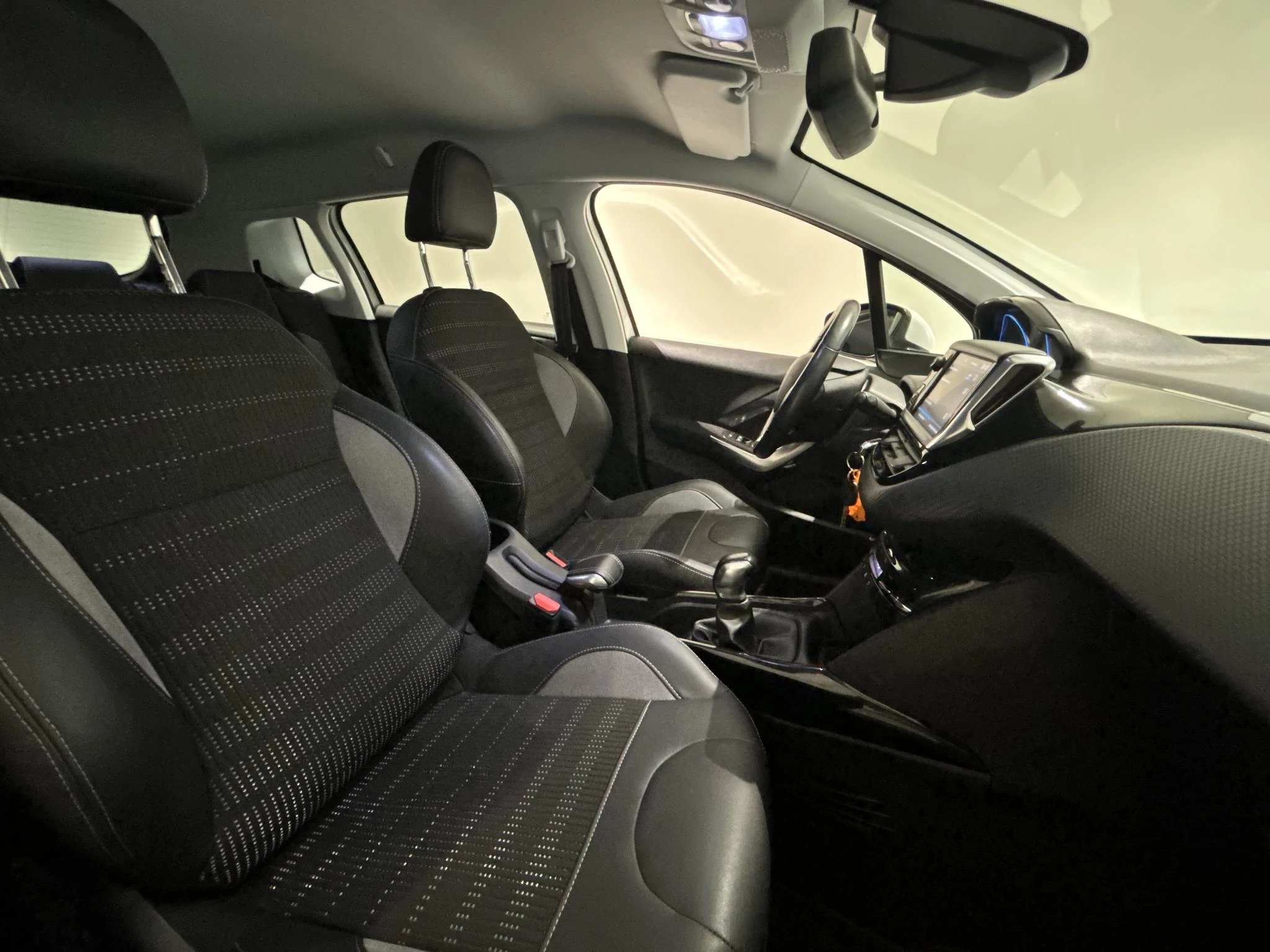 Peugeot 2008 1.2 PureTech Allure