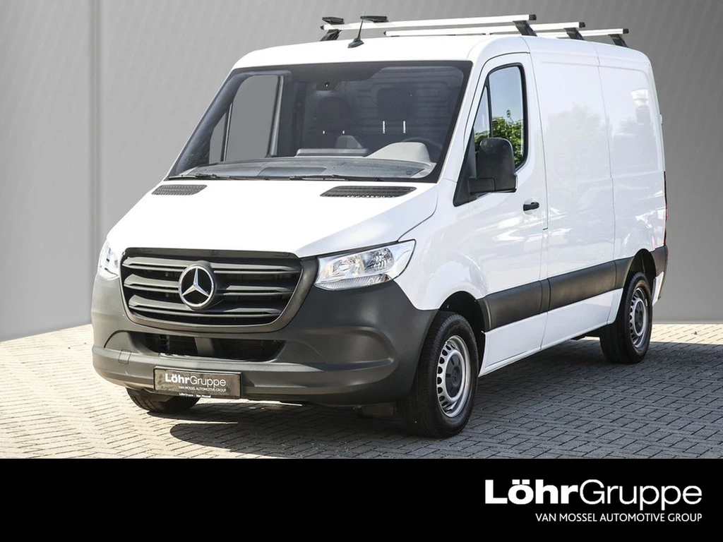 Mercedes-Benz-Sprinter-image-0