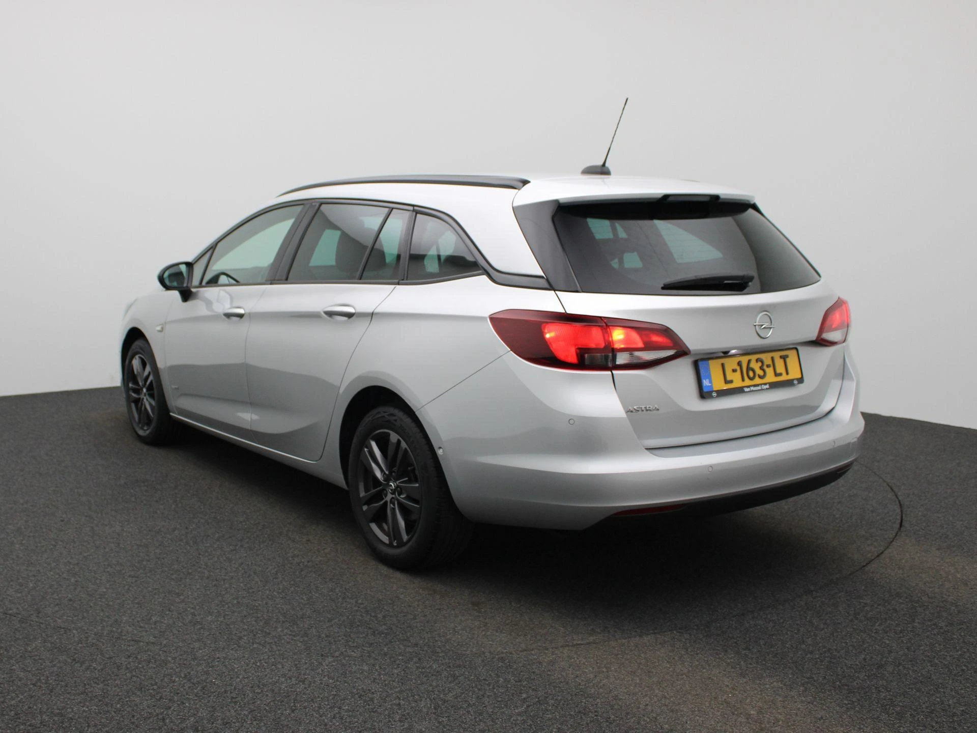 Opel Astra Sports Tourer 1.2 Design & Tech