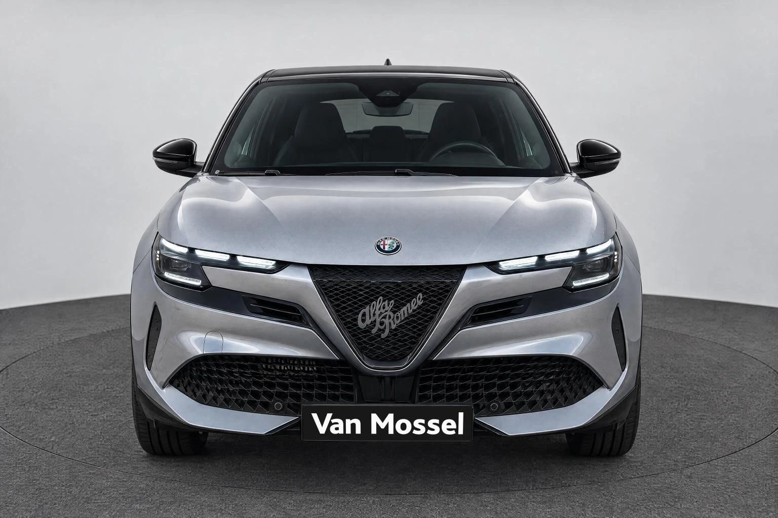 Alfa Romeo-Junior-image-1