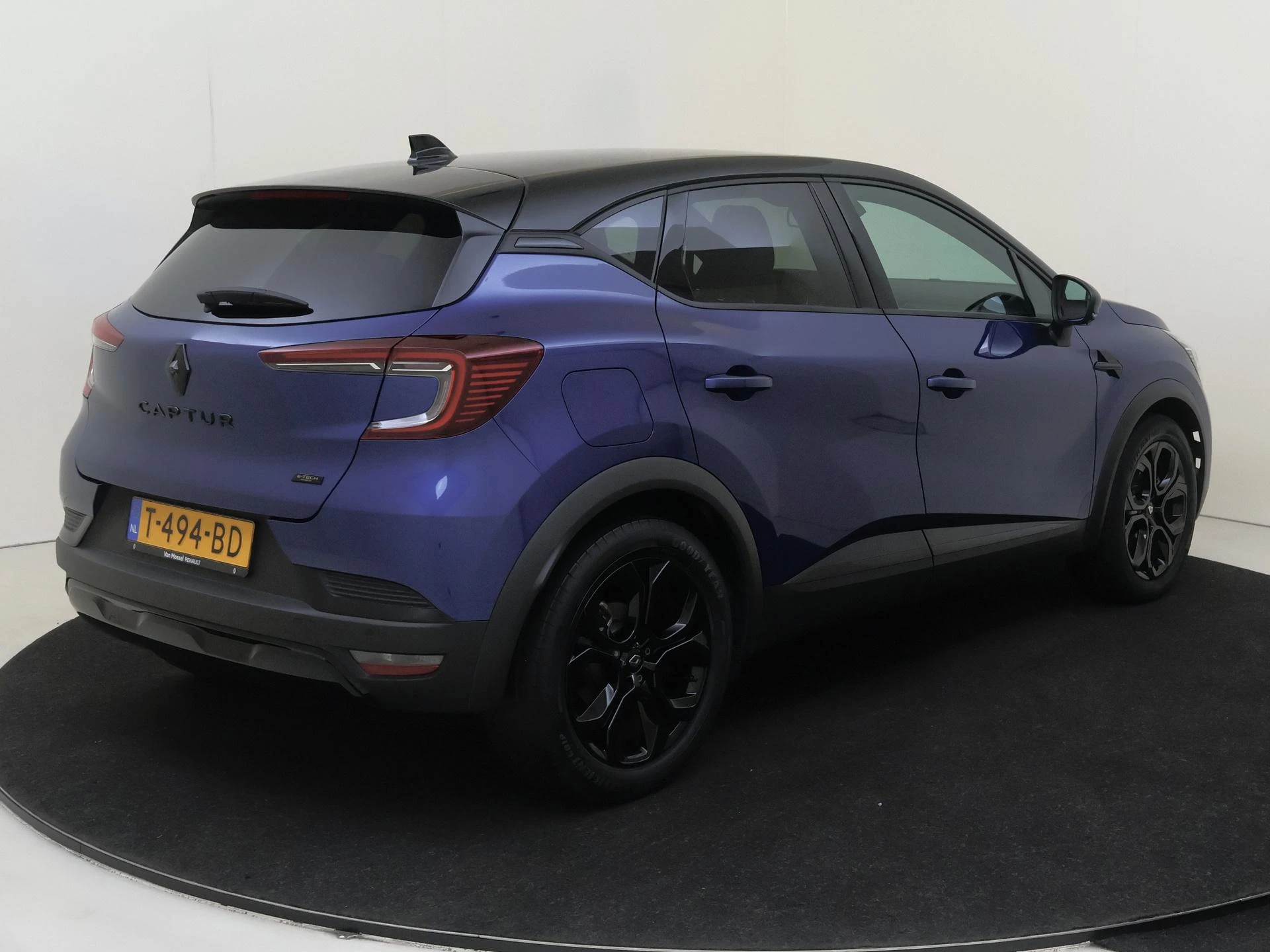 Renault-Captur-image-3