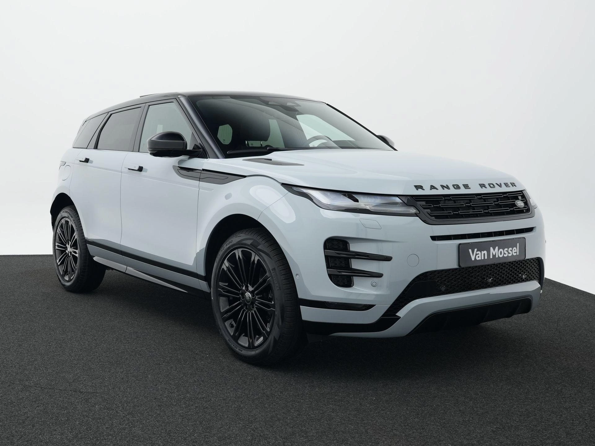 Land Rover-Range Rover Evoque-image-12