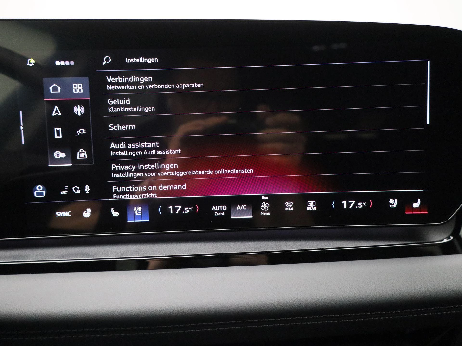 Audi-Q6 e-tron-image-31