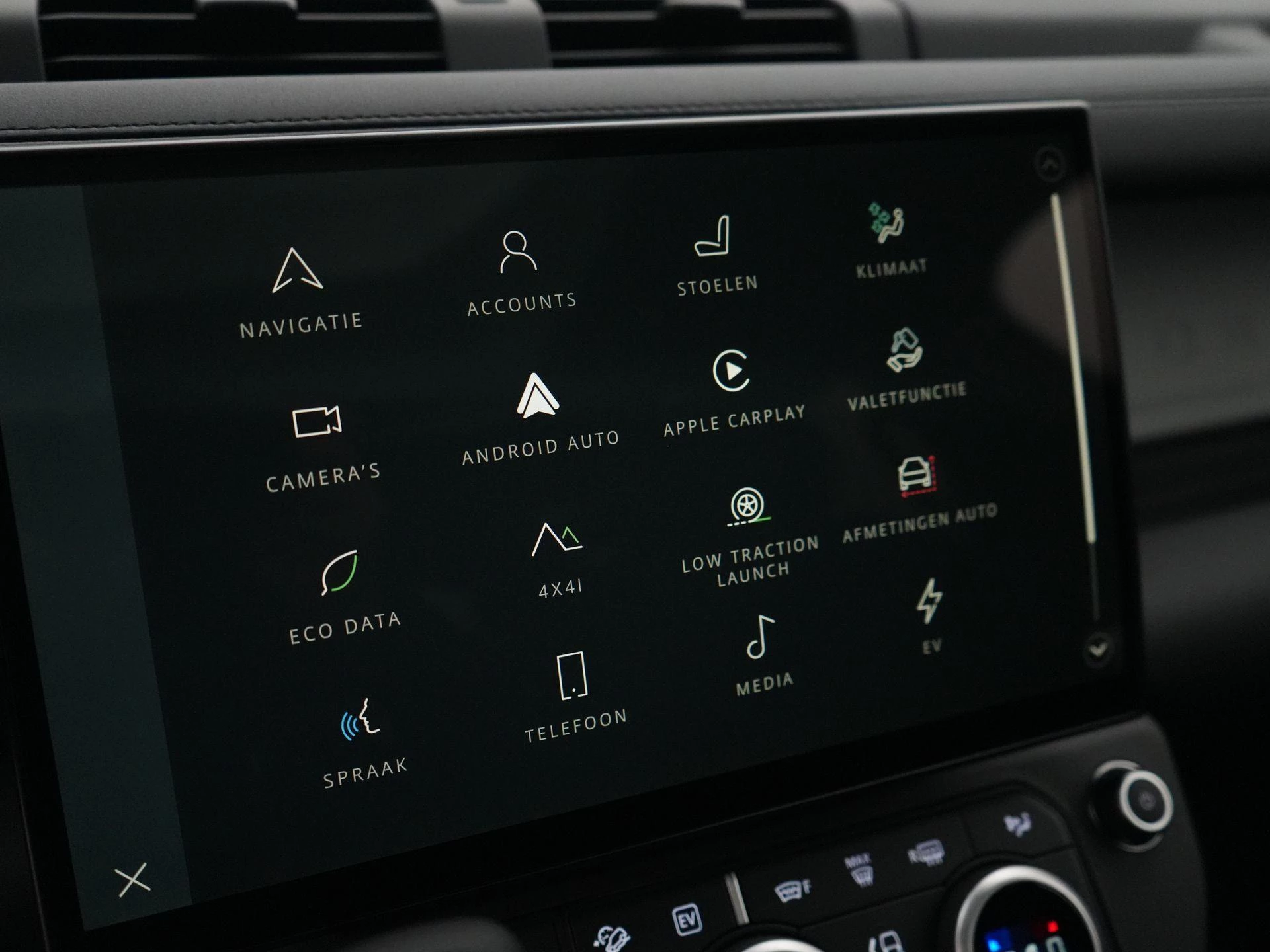 Land Rover-Defender-image-29