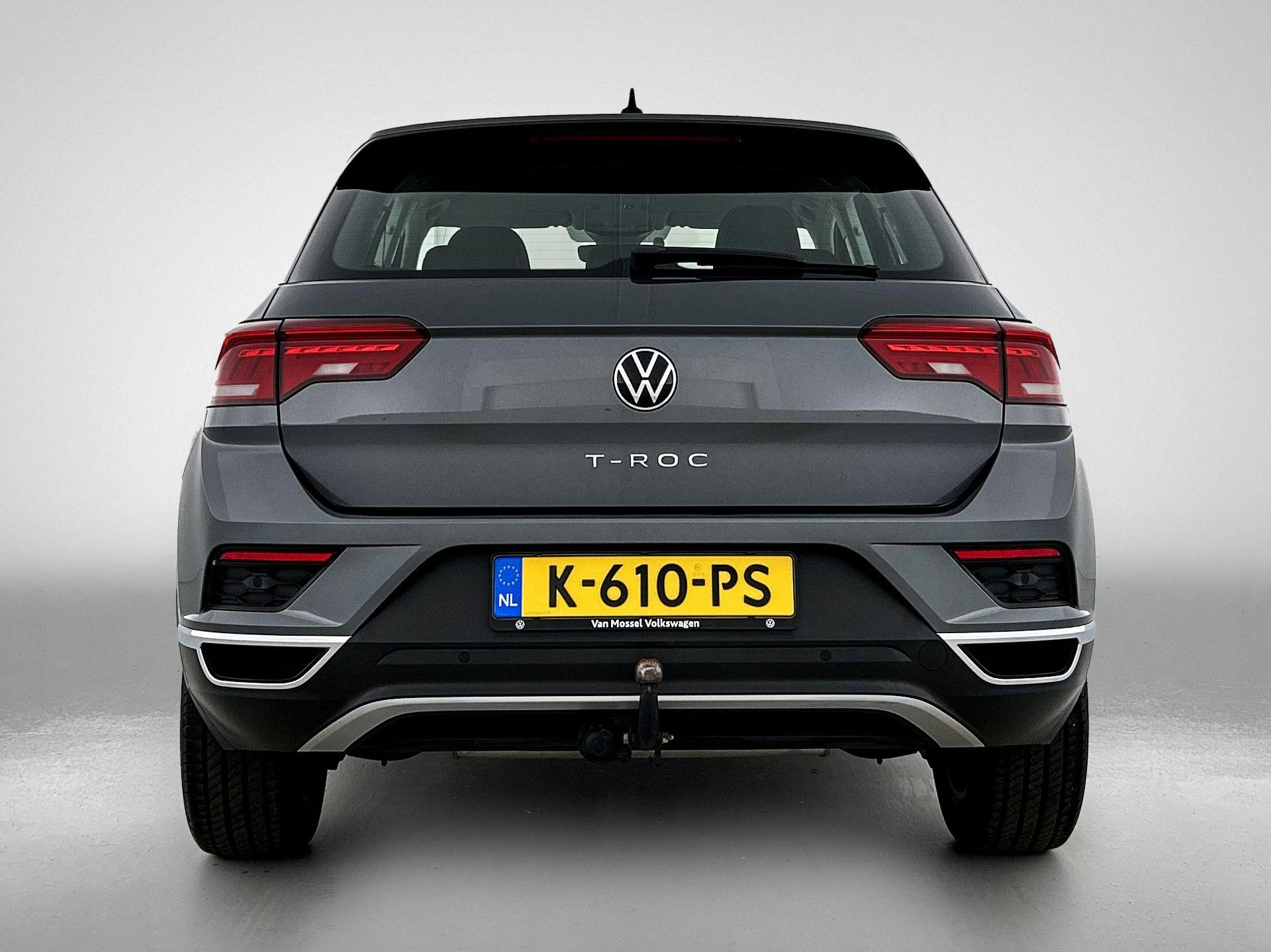 Volkswagen-T-Roc-image-2