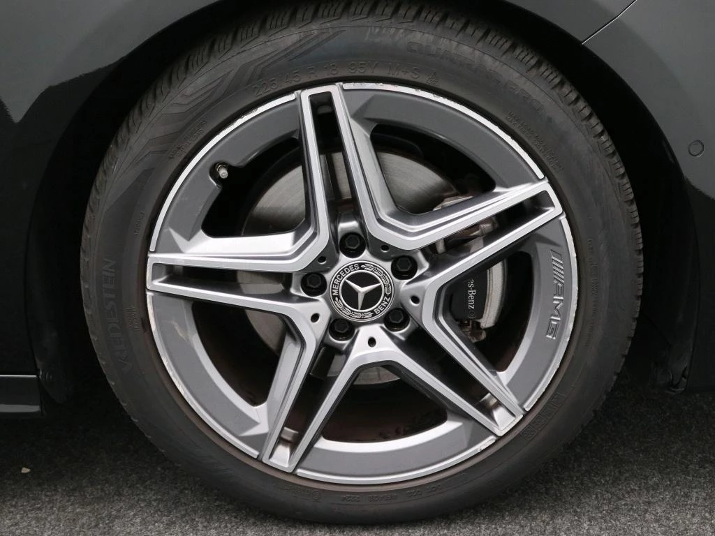 Mercedes-Benz-A-Klasse-image-11