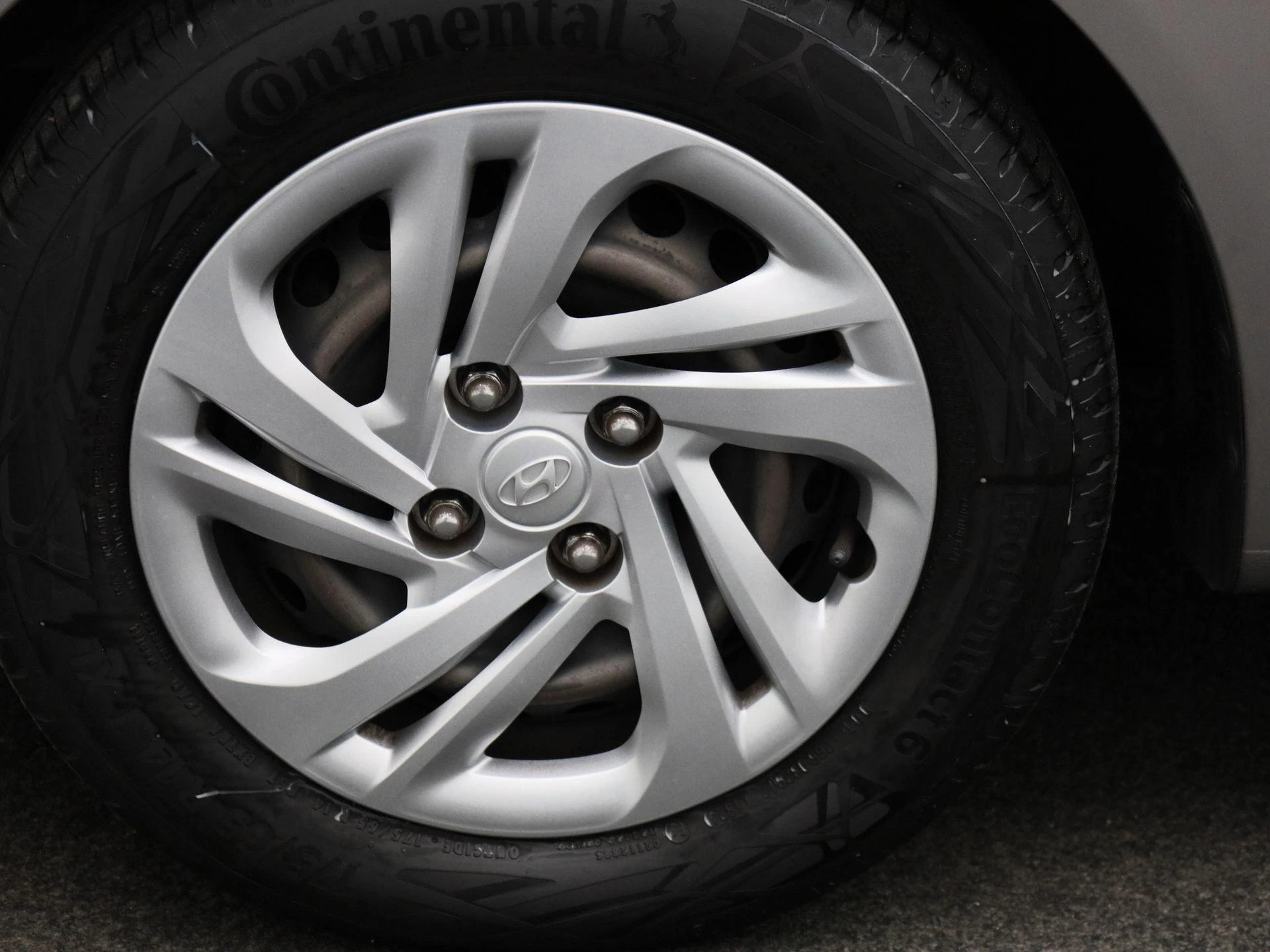 Hyundai-i10-image-12