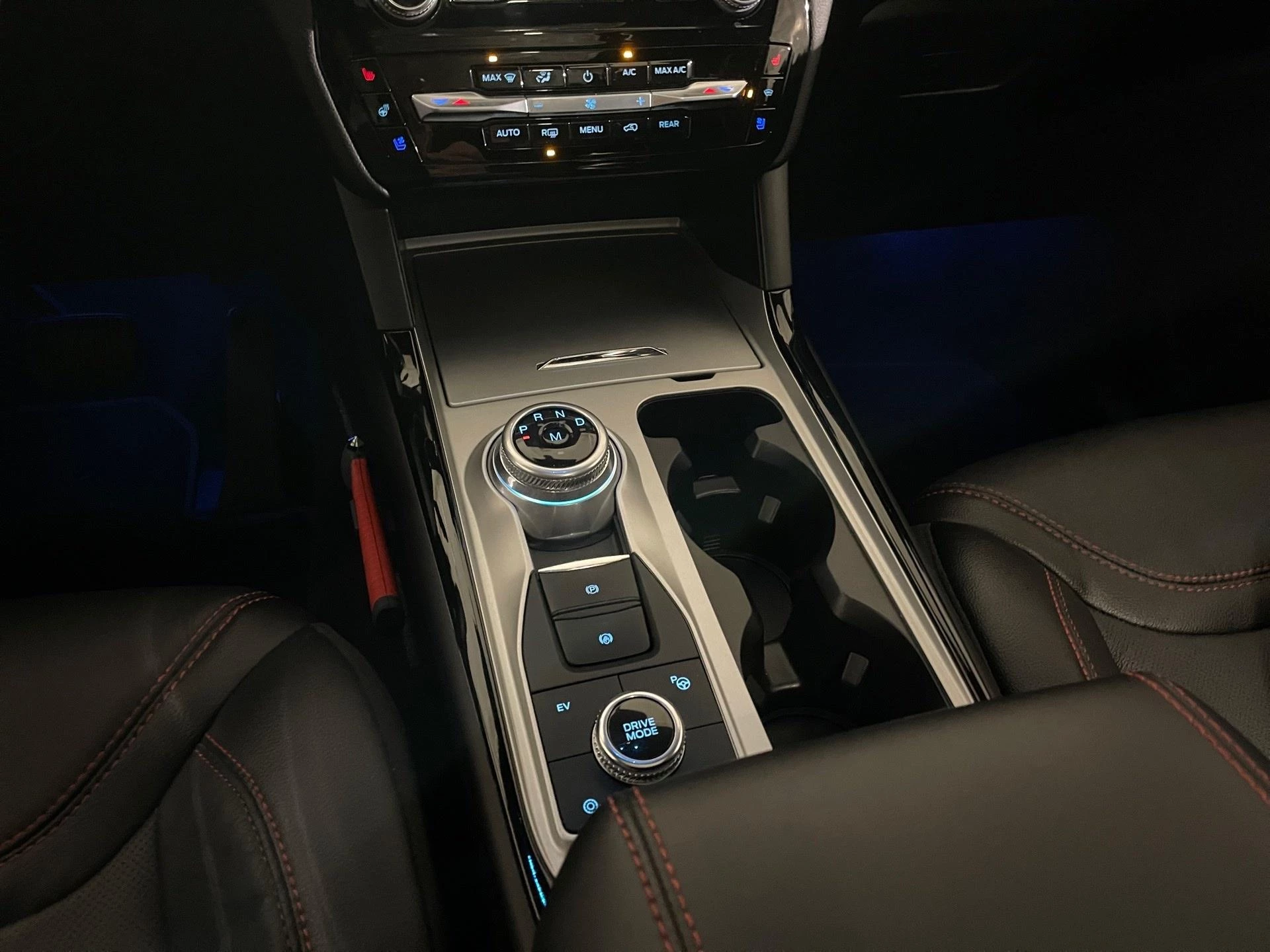 Ford-Explorer-image-9