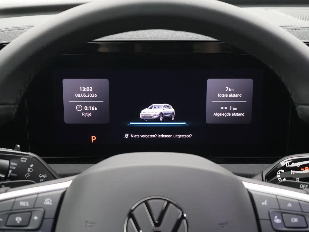 Volkswagen-Tiguan-image-21