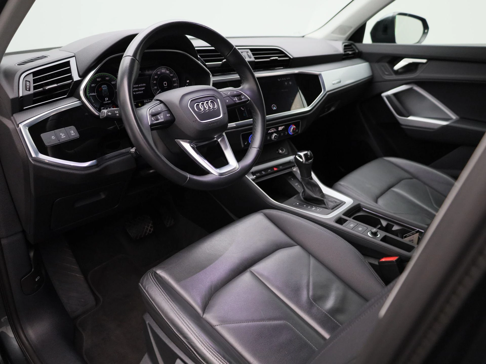 Audi-Q3-image-18