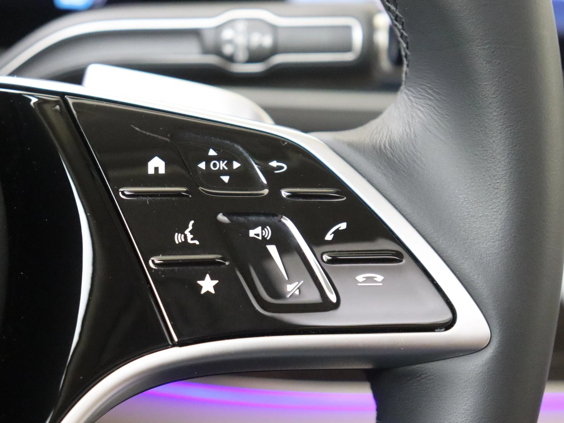 Mercedes-Benz-GLE-image-14
