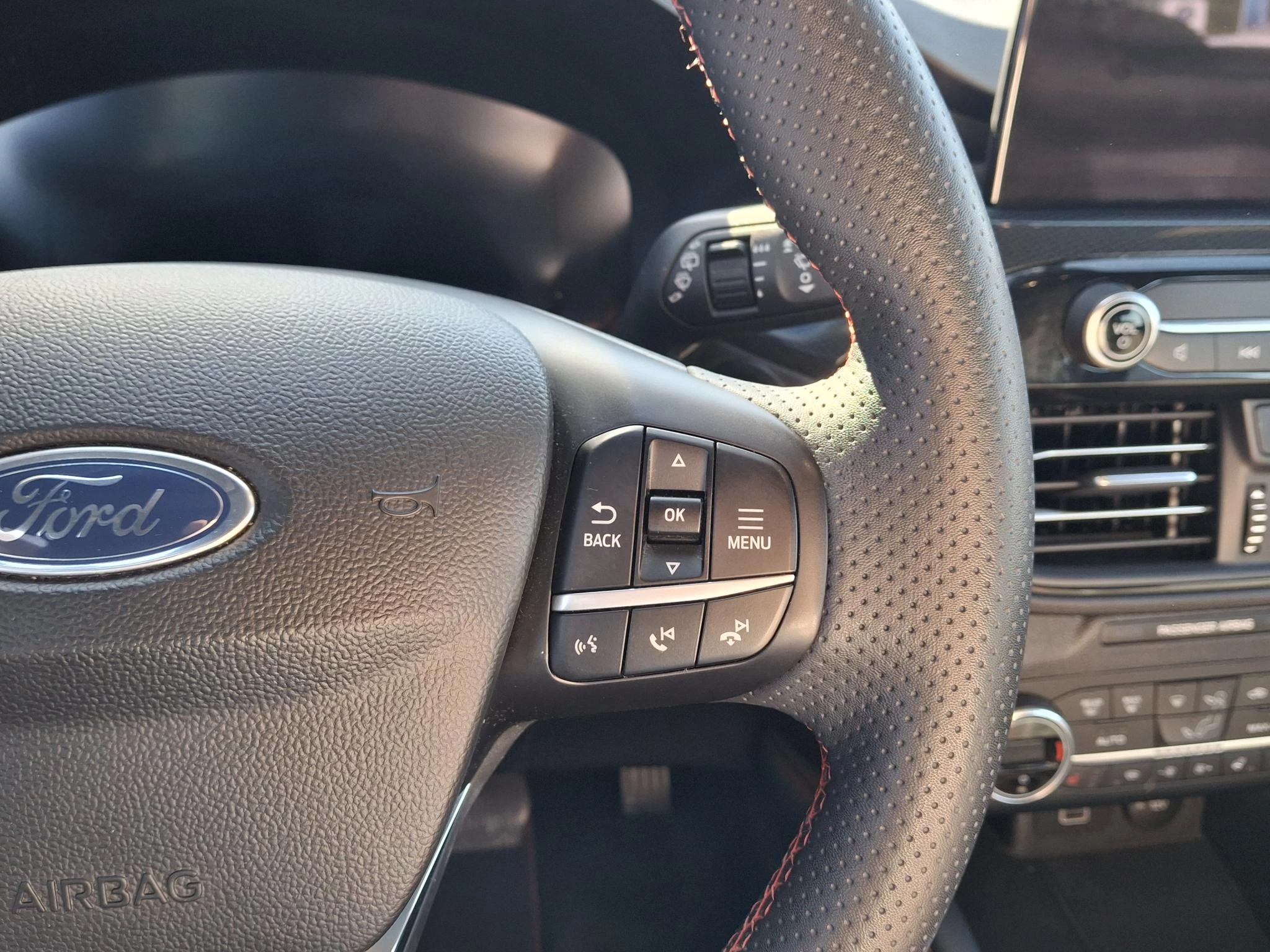 Ford-Kuga-image-12