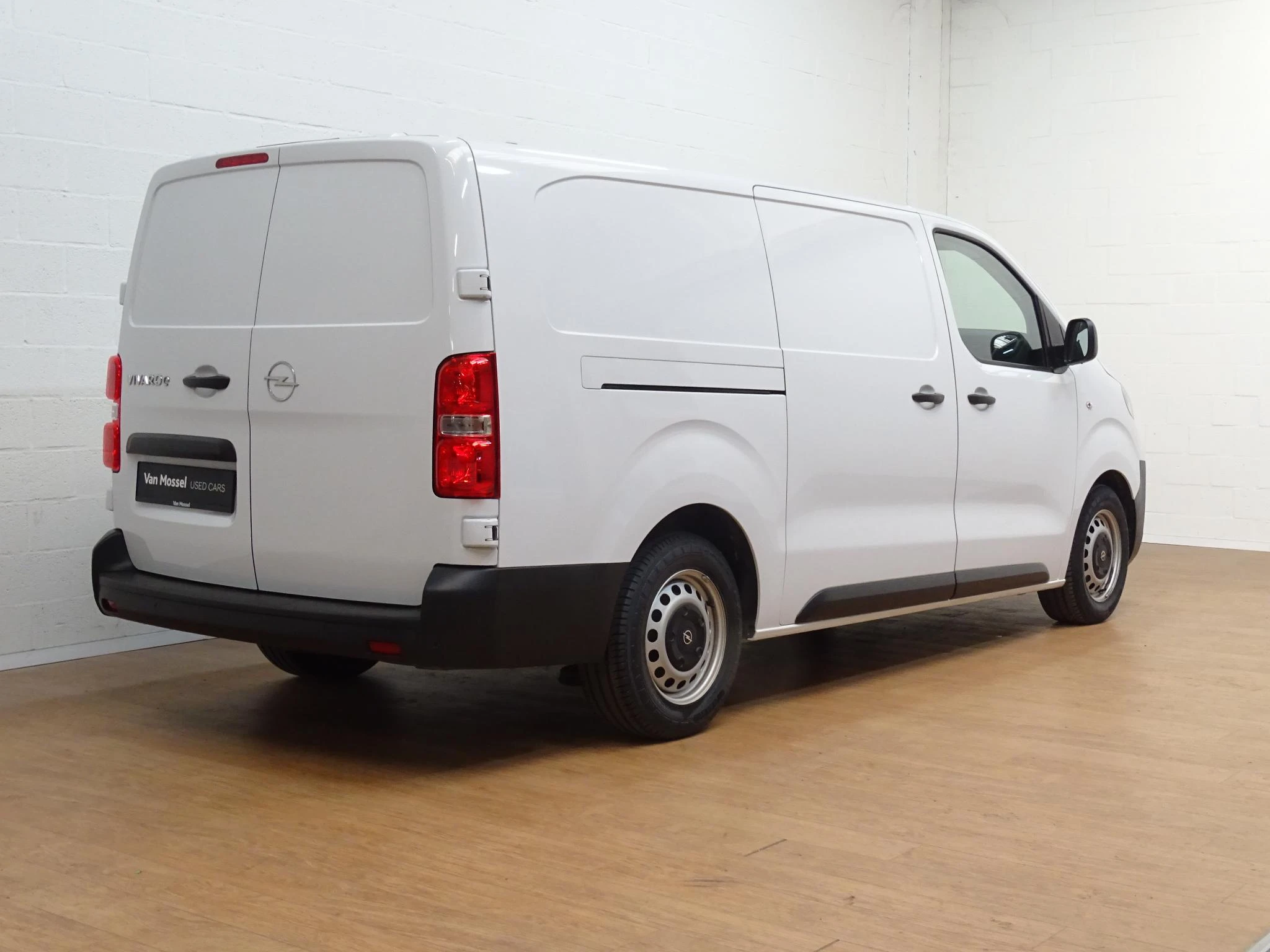 Opel-Vivaro-image-3