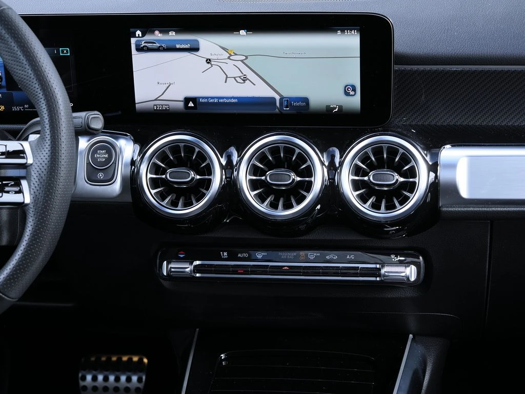 Mercedes-Benz-GLB 200 d-image-10