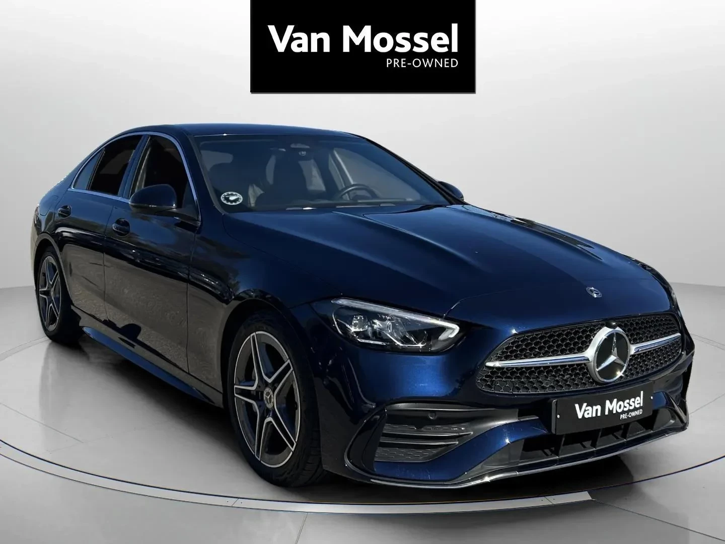 Mercedes-Benz-C-Klasse-image-2