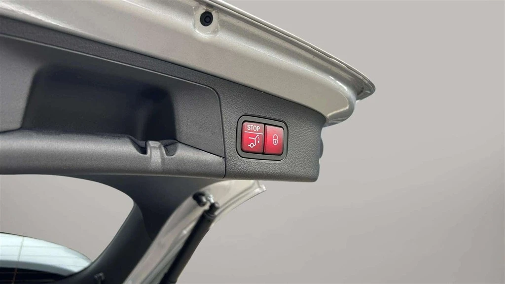 Mercedes-Benz-EQA-image-25