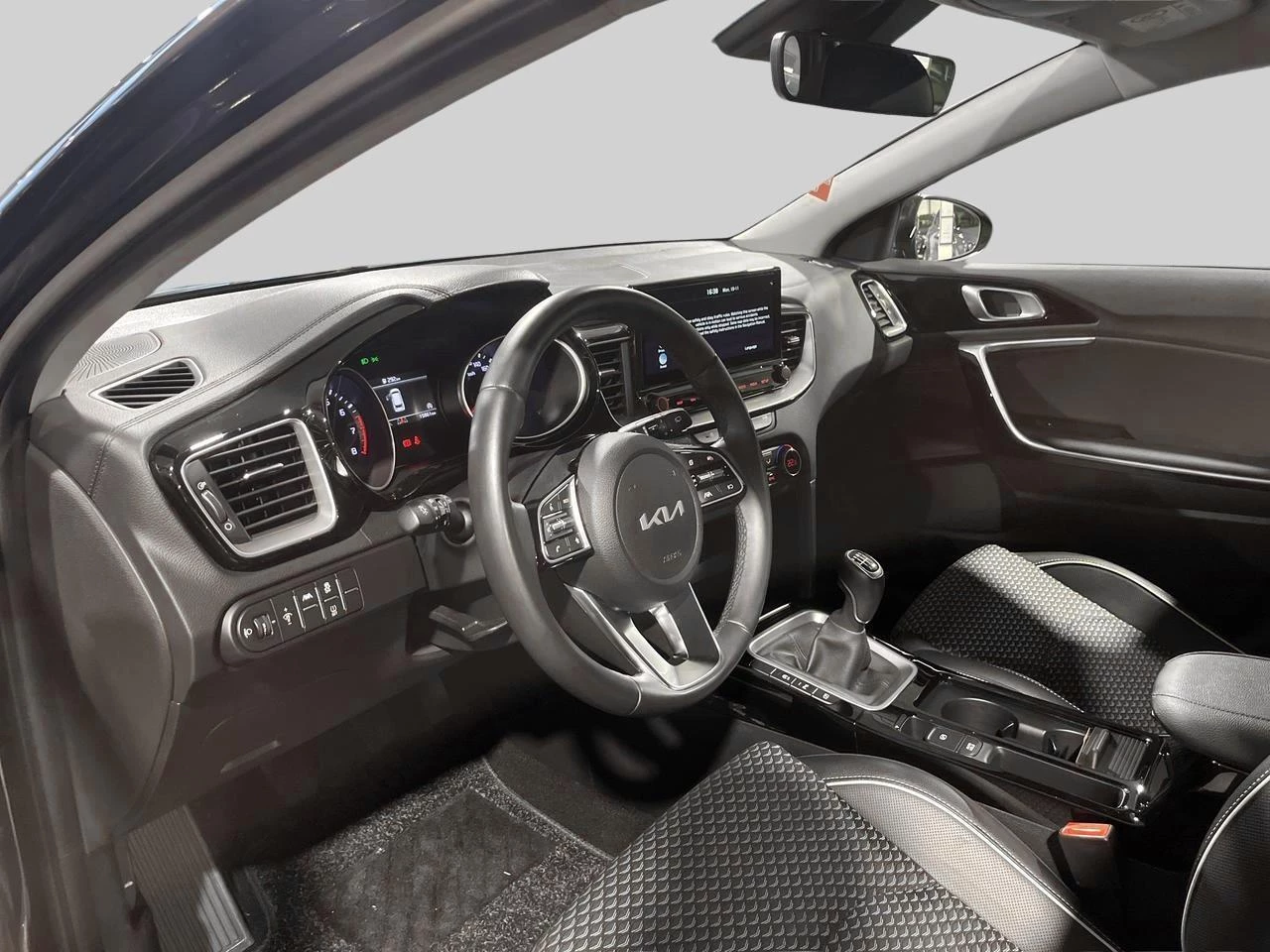 Kia-Ceed Sportswagon-image-3