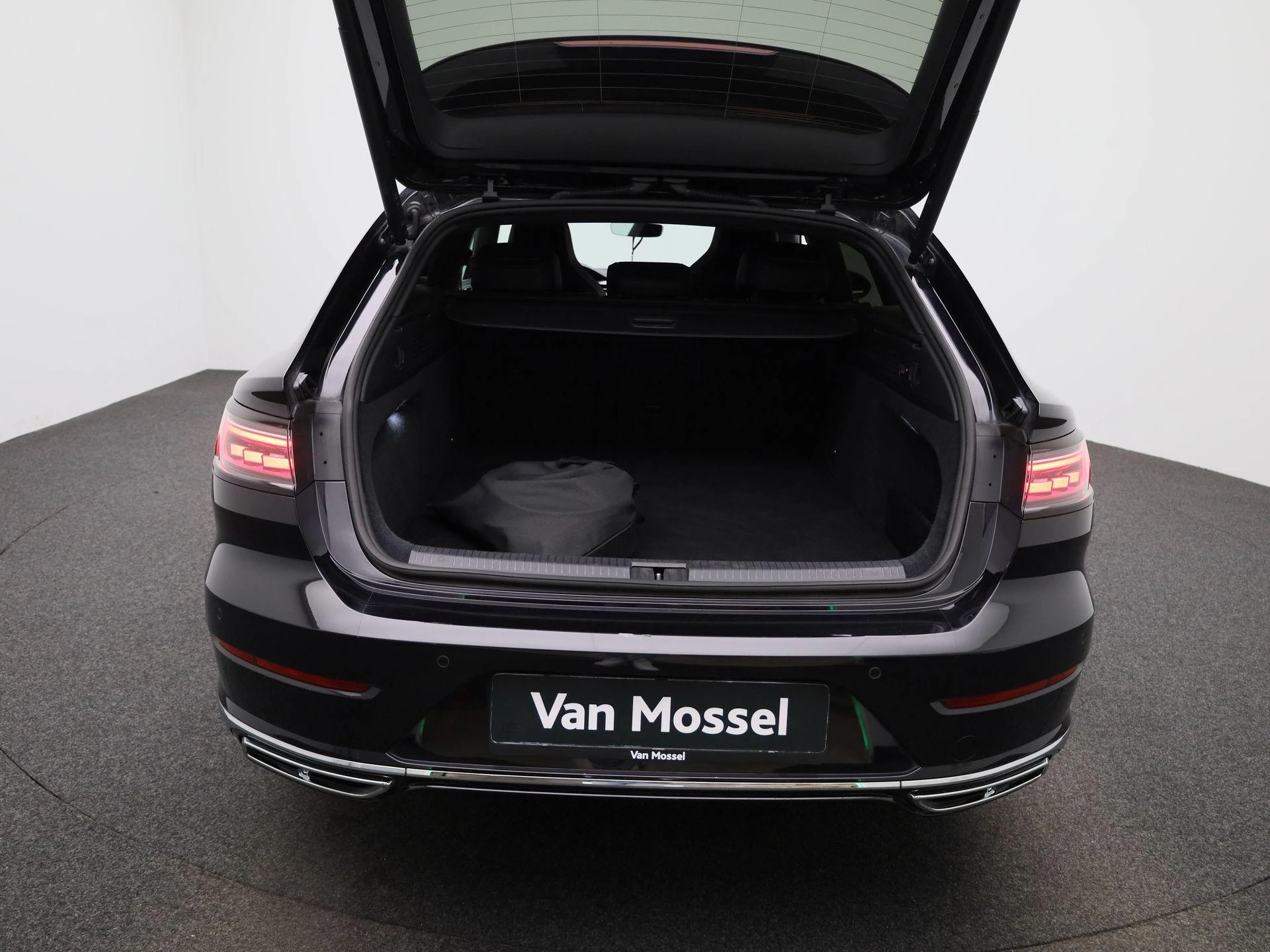 Volkswagen-Arteon-image-12