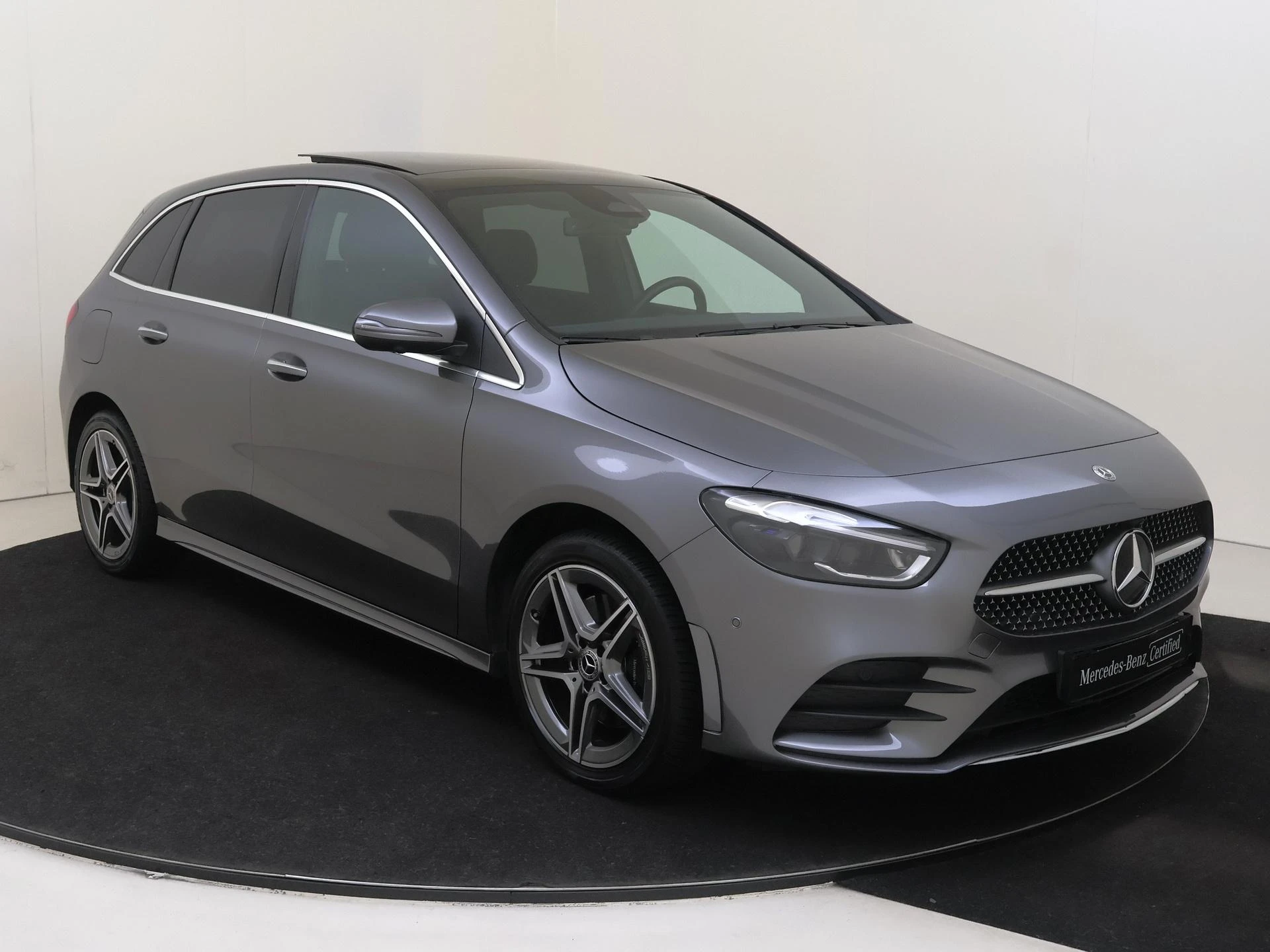 Mercedes-Benz B-Klasse 250 e Business Solution AMG