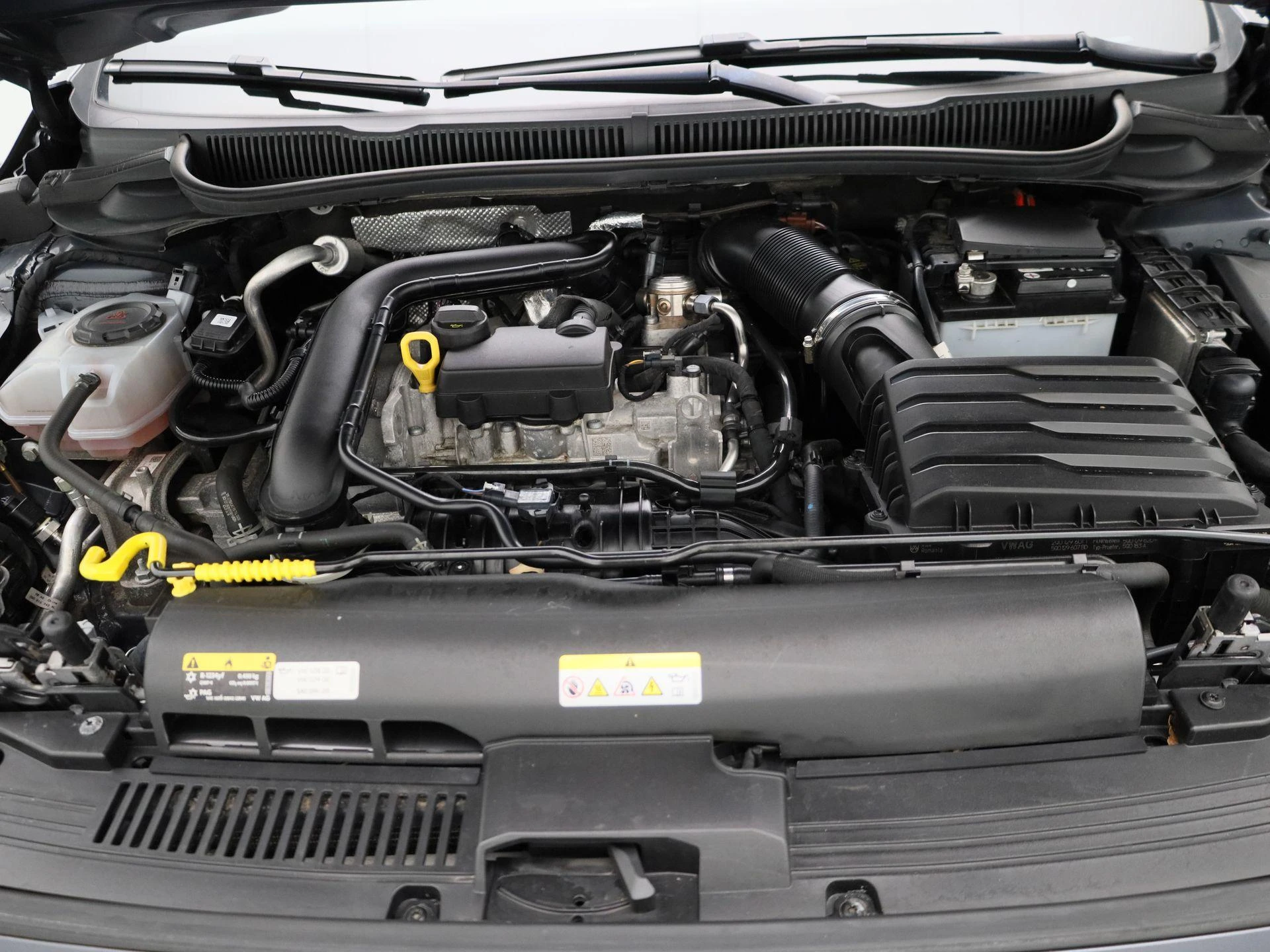 Volkswagen-Polo-image-29