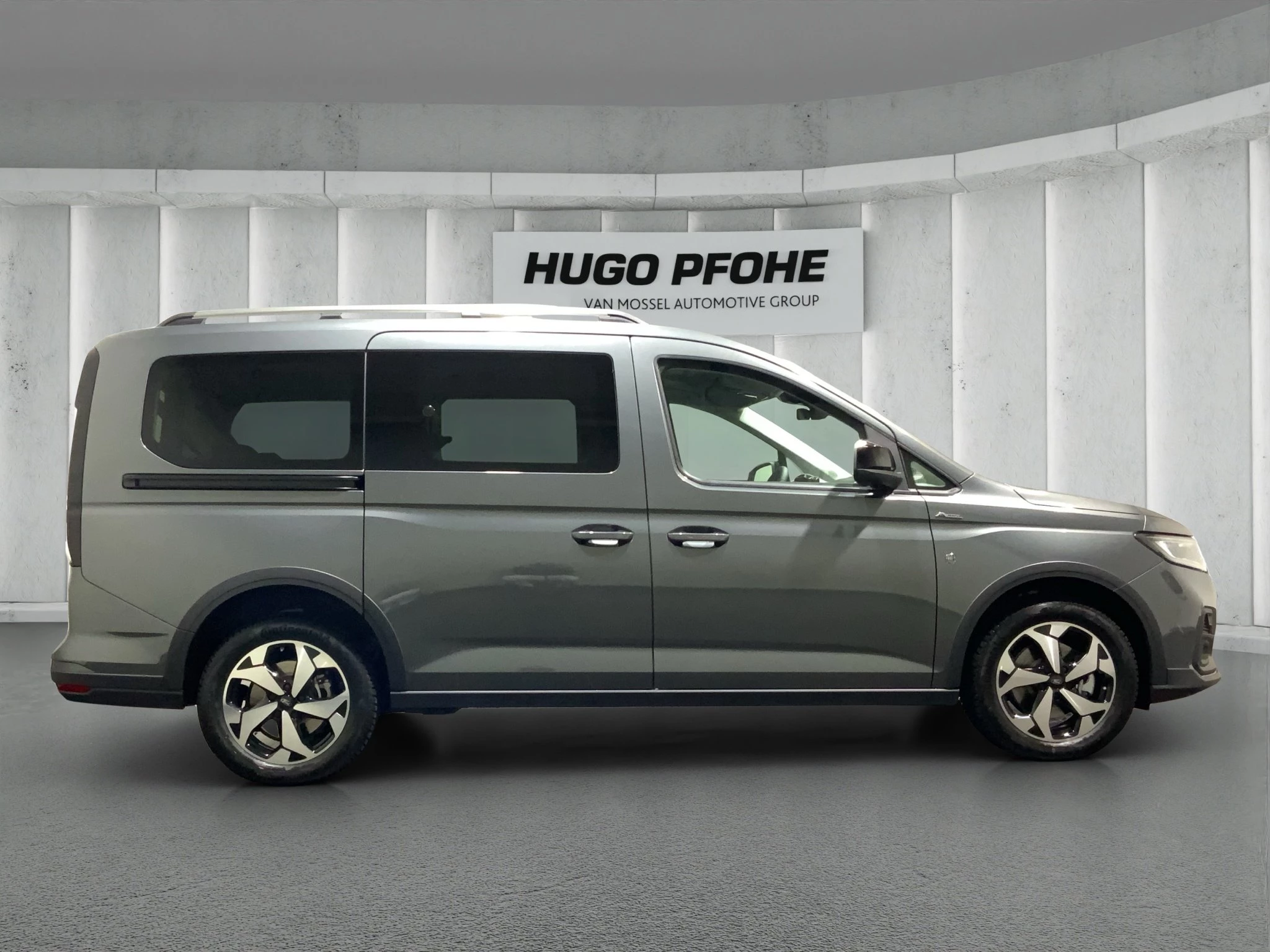 Ford Tourneo Connect Grand Active L2 1.5 l EcoBoost PHEV 110 kW